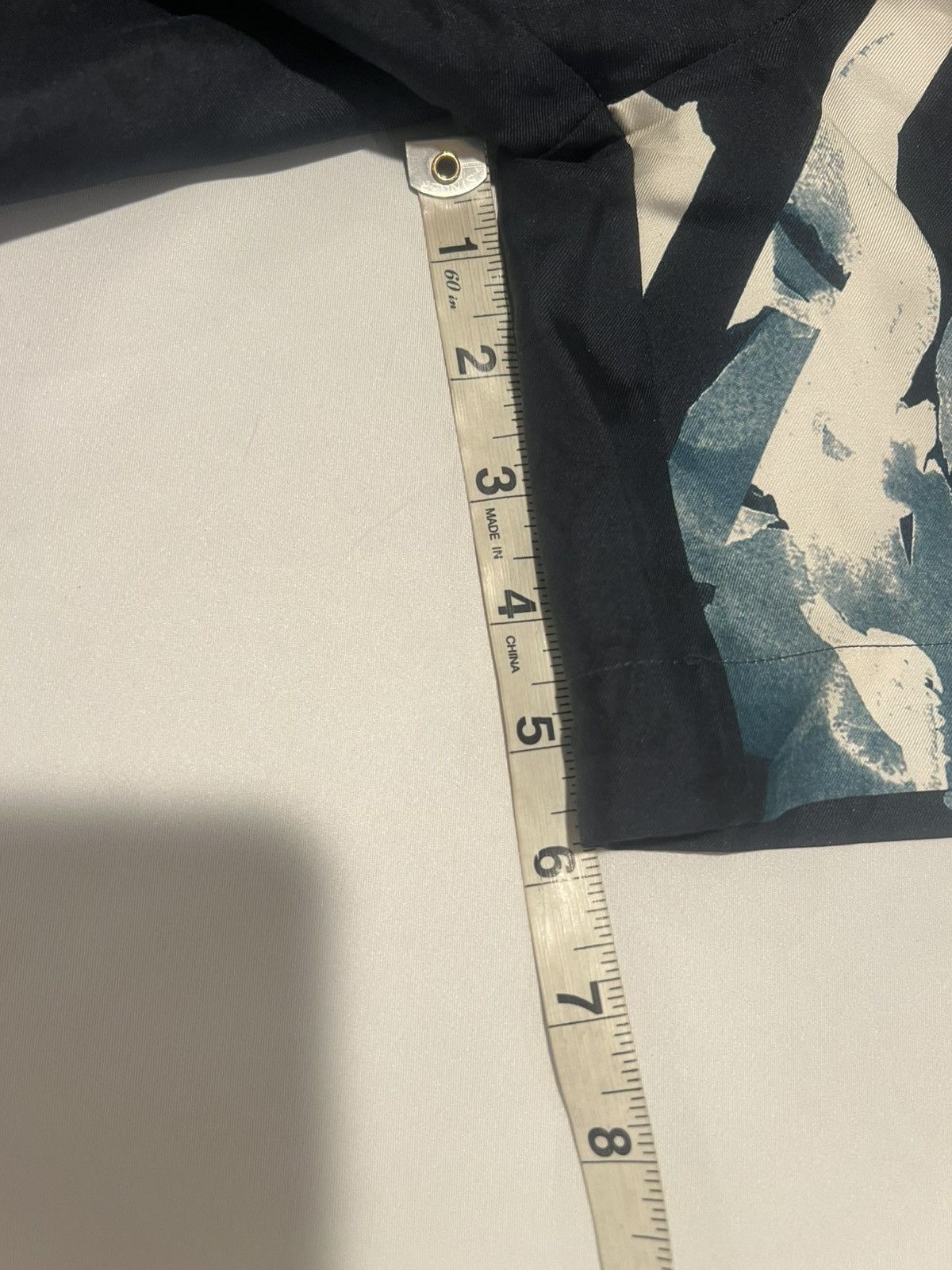 Louis Vuitton Louis Vuitton men’s monogram oversized shirt. XS. $2100 Size US XS / EU 42 / 0 - 8 Thumbnail
