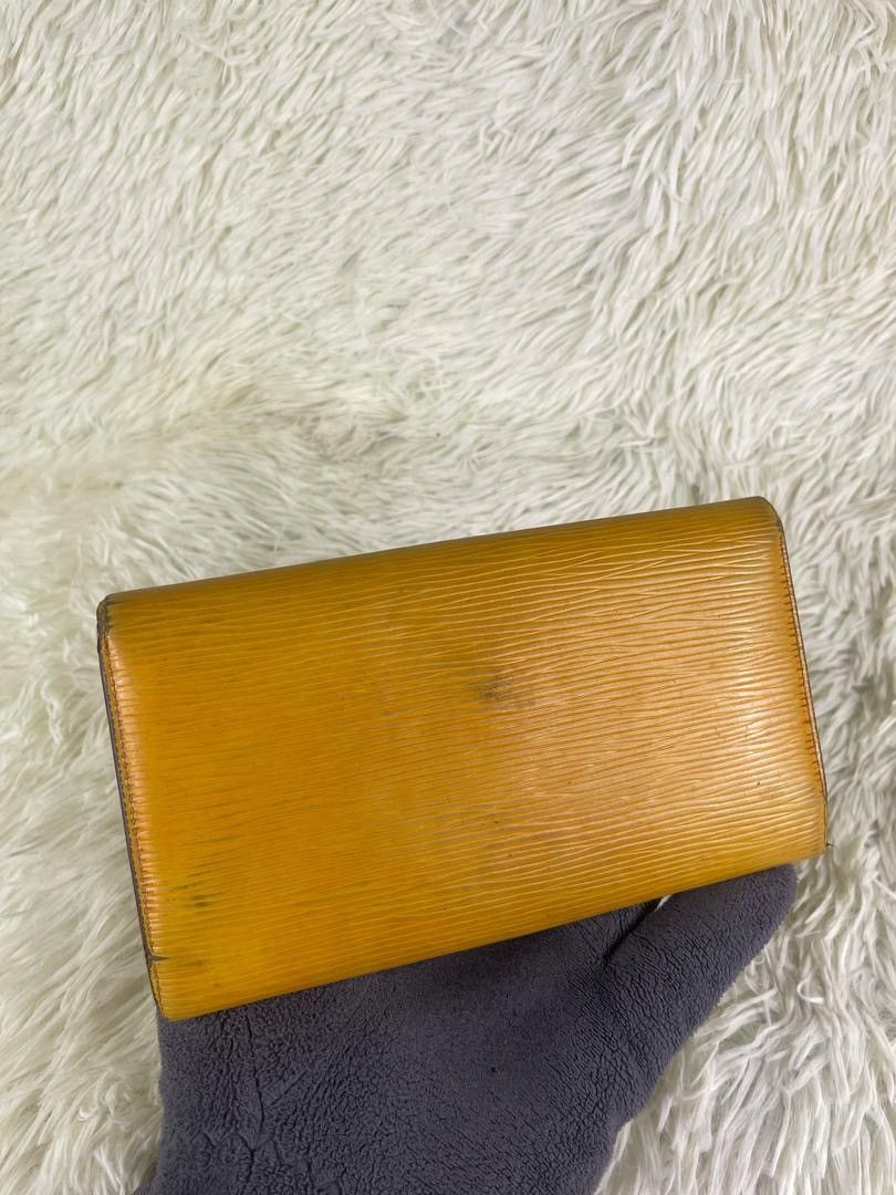 Louis Vuitton Louis Vuitton Epi Leather Trifold Long Wallet Size ONE SIZE - 2 Thumbnail