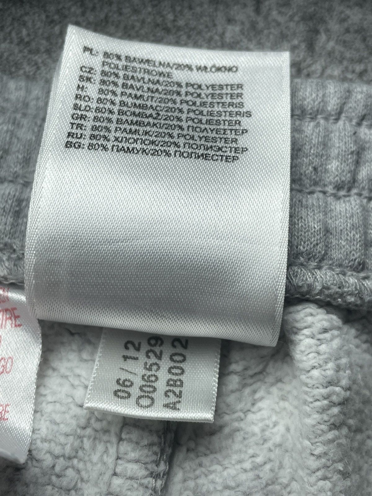 Adidas 🔥RARE🔥Adidas Vintage Y2K Sweatpants Hype Rare Baggy Wide Size US 29 - 8 Thumbnail