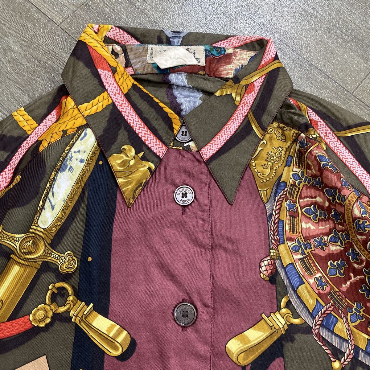 Hermes 90s Arcive Hermes Paris Equestrian Scarf Graphic Silk Shirt Size US L / EU 52-54 / 3 - 11 Thumbnail