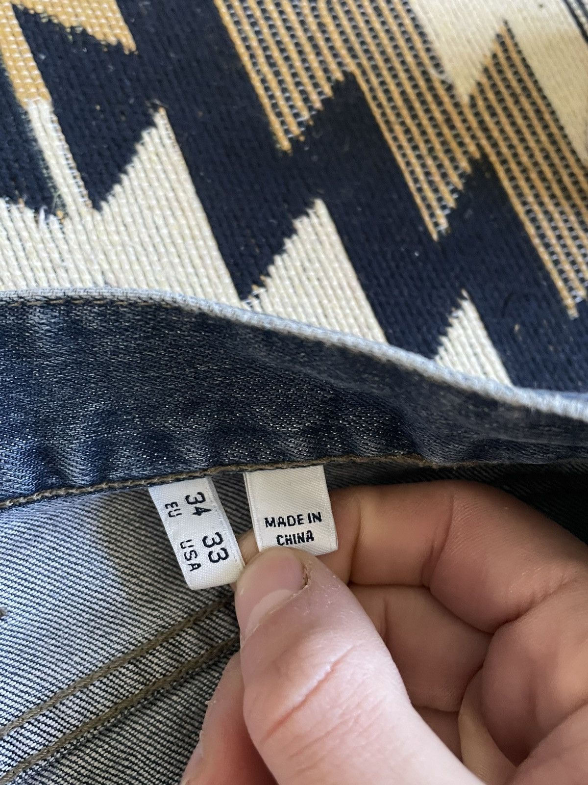Armani × Vintage Vintage Armani Matal Logo Denim Jeans Size US 33 - 11 Thumbnail