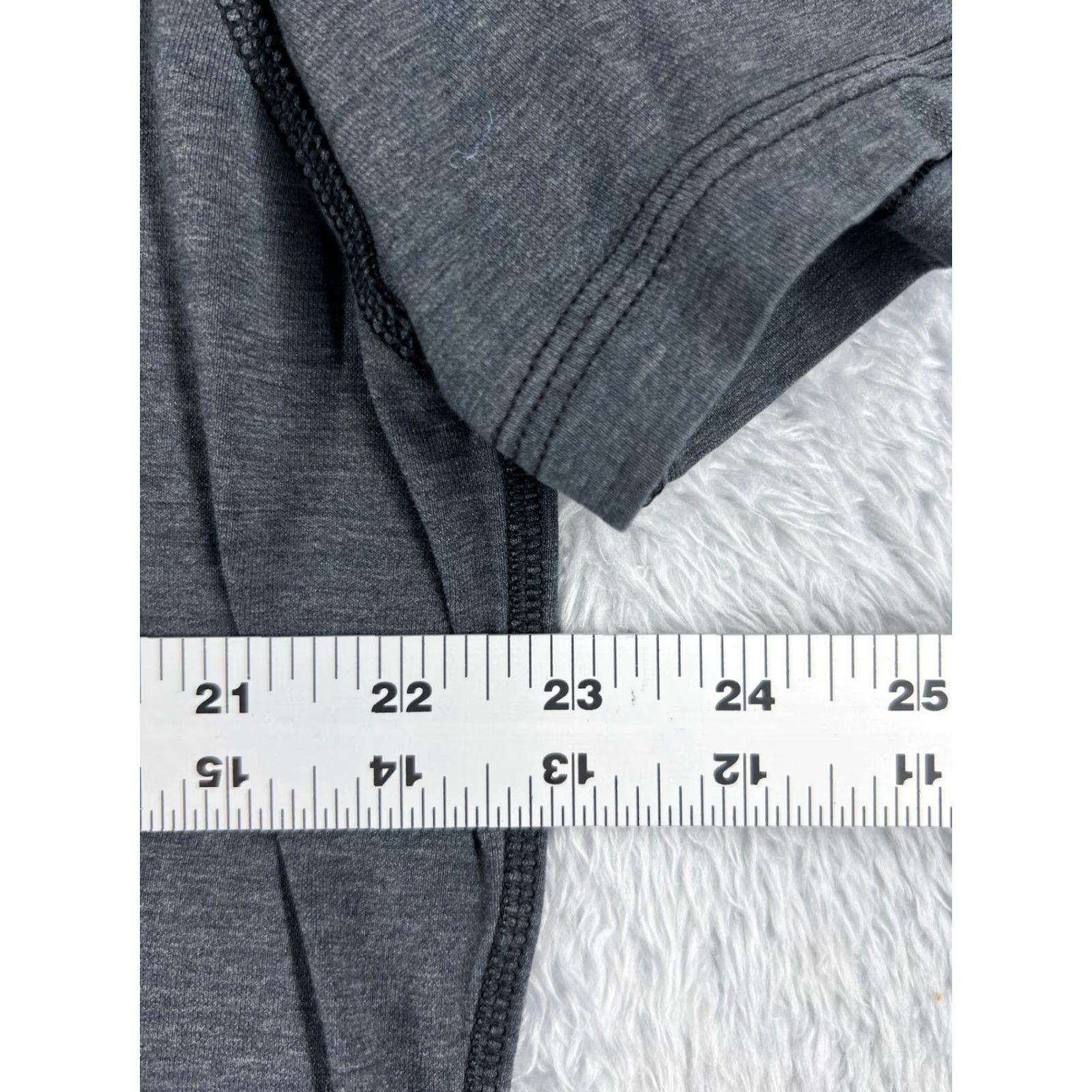 Lululemon Lululemon Polo Shirt Men XL Gray Short Sleeve Golf Polo Shirt Casual Workwear Sports Driving Golf Size US XL / EU 56 / 4 - 7 Thumbnail