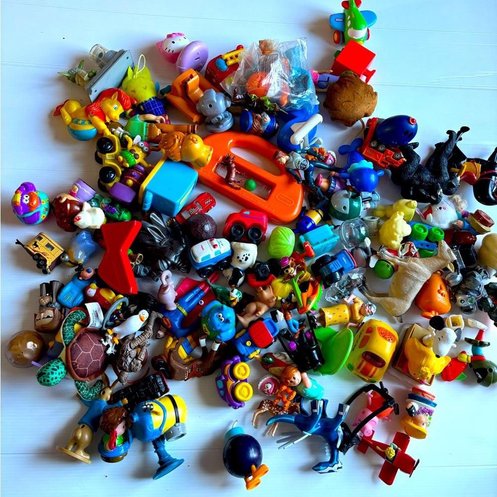 Designer Vintage toy lot, great for resellers Size ONE SIZE - 1 Thumbnail