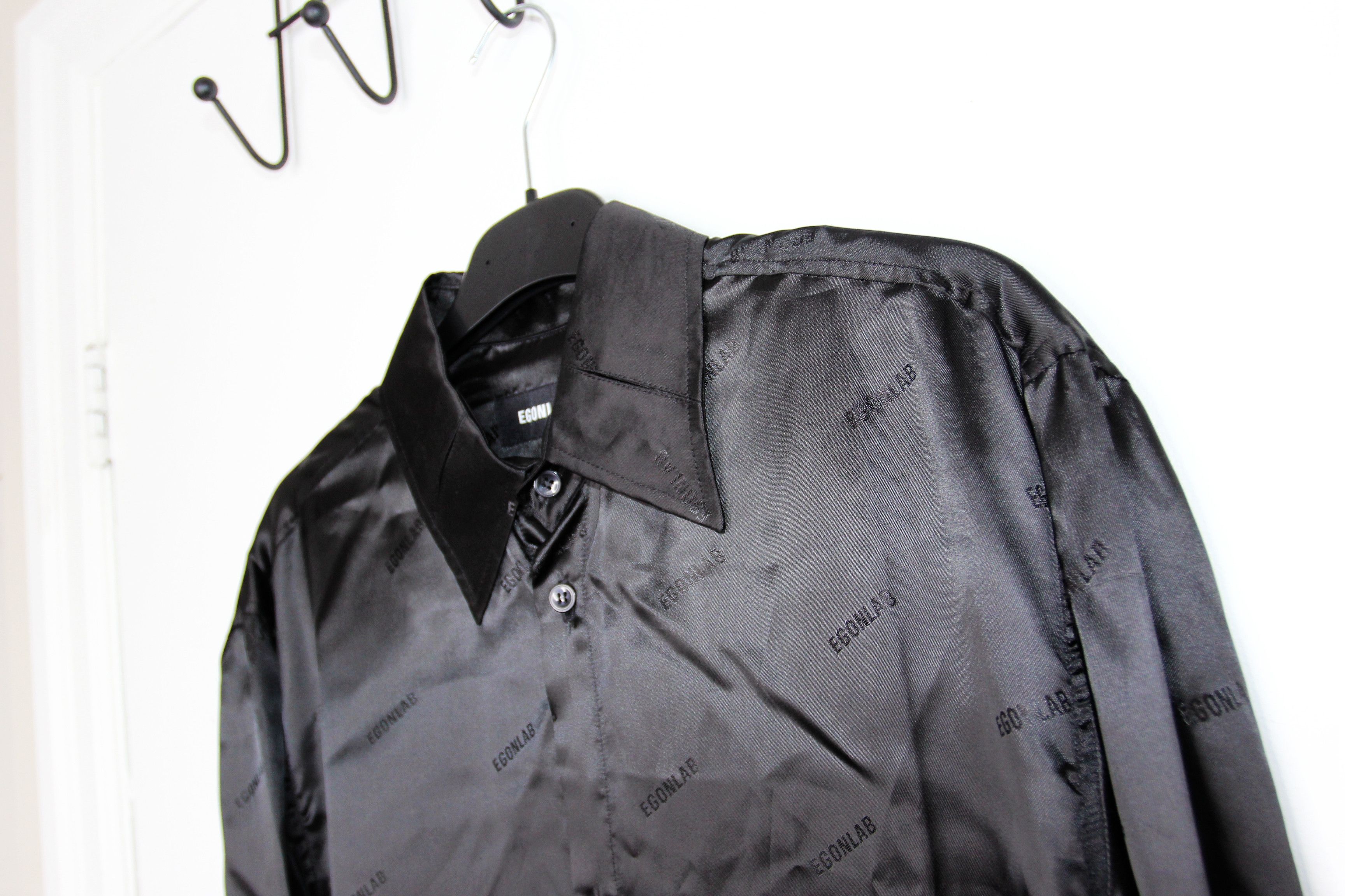 Egon Lab BNWT AW24 EGONLAB LOGO PRINT LONGUE SLEEVE SHIRT L Size US L / EU 52-54 / 3 - 4 Thumbnail