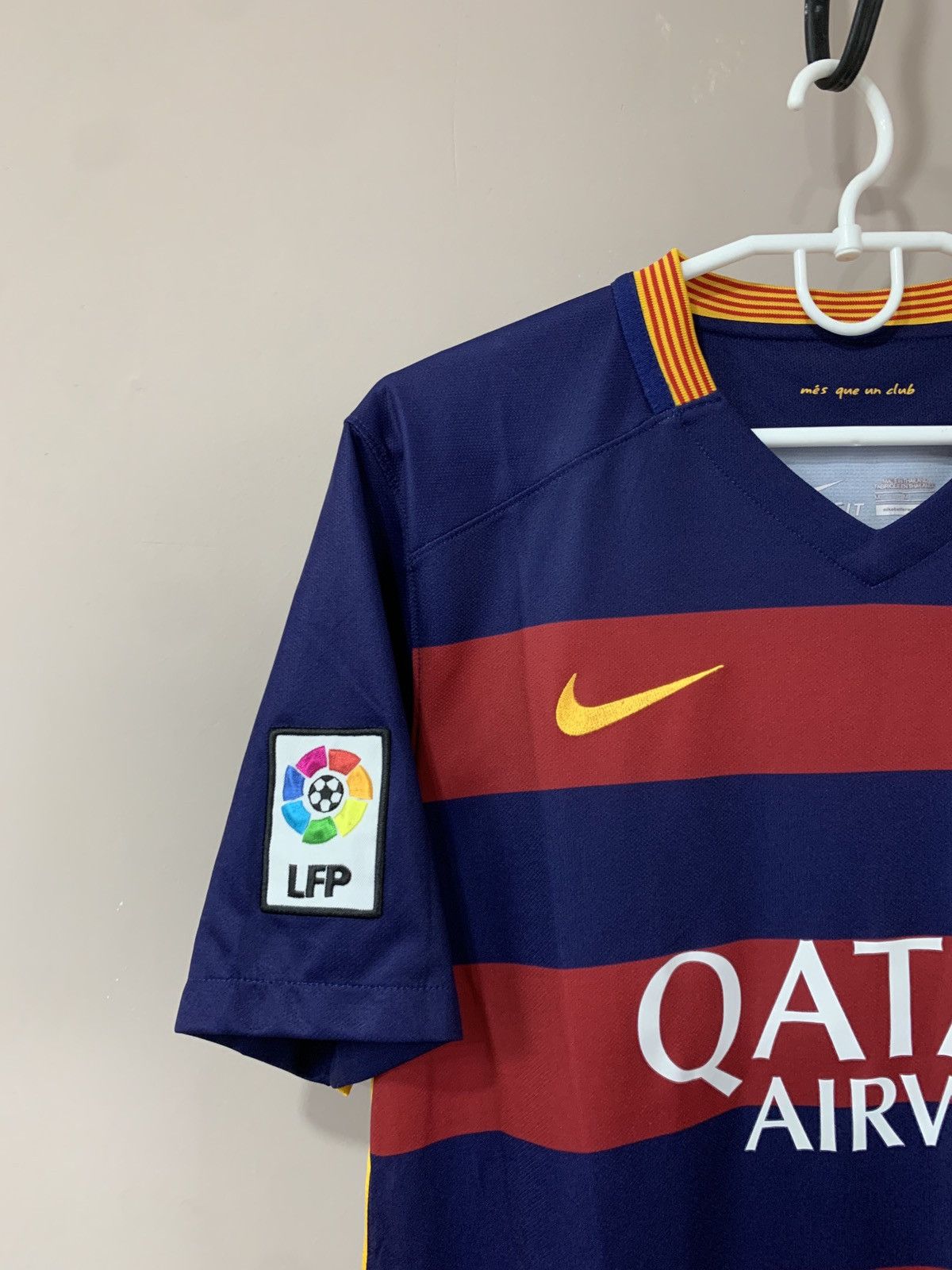 Nike Barcelona 2015 Home Football Shirt Nike Soccer Jersey #14 Size US M / EU 48-50 / 2 - 3 Thumbnail