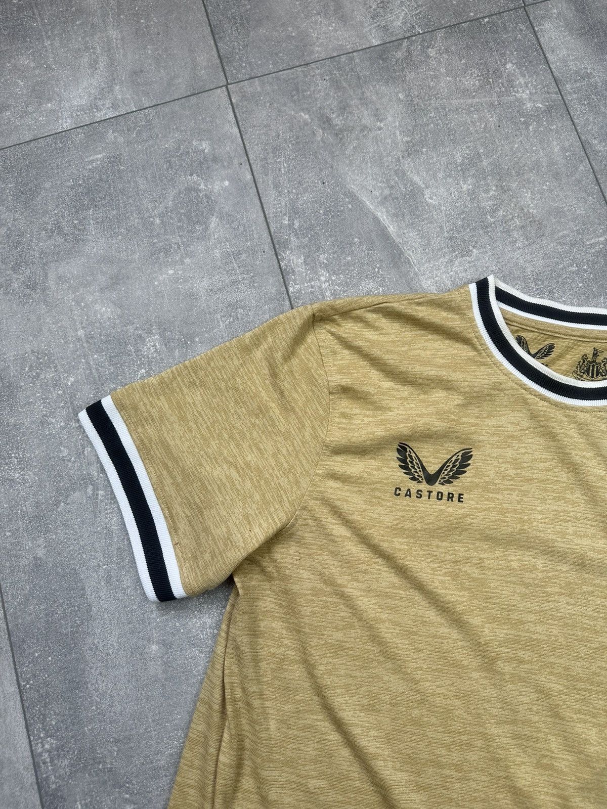 Vintage Castore New Castle Vintage Soccer Jersey Size US S / EU 44-46 / 1 - 2 Thumbnail