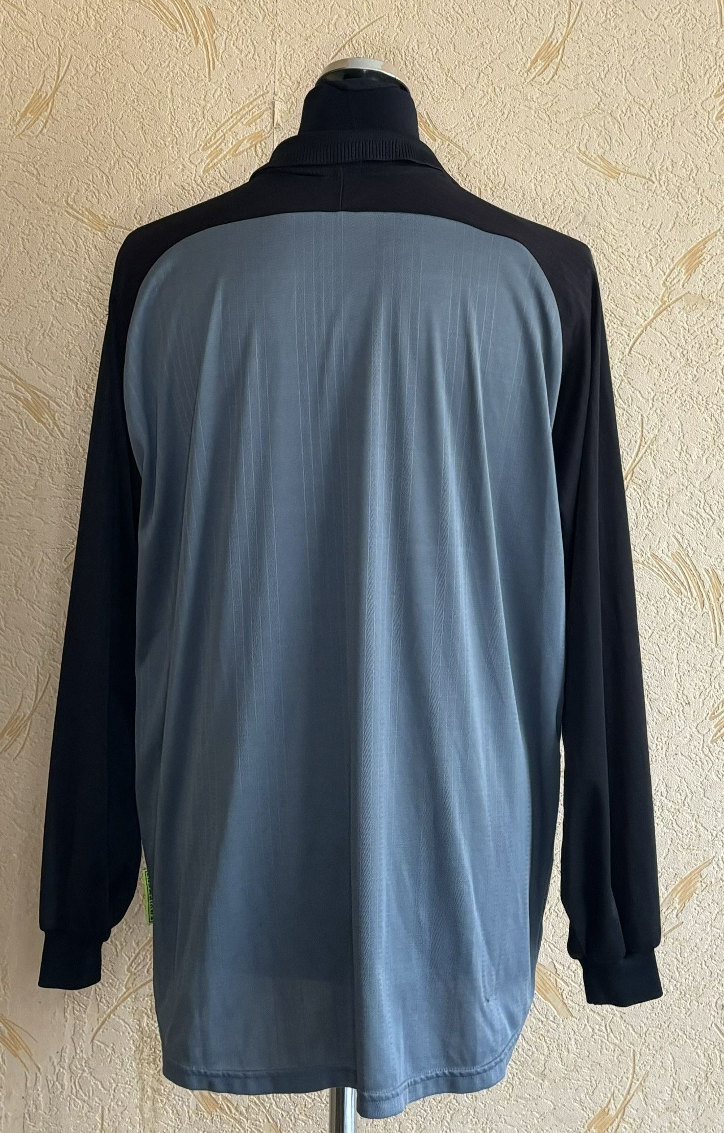 Adidas × Vintage Adidas Referee Jersey vintage 00s Size. XL Size US XL / EU 56 / 4 - 2 Thumbnail