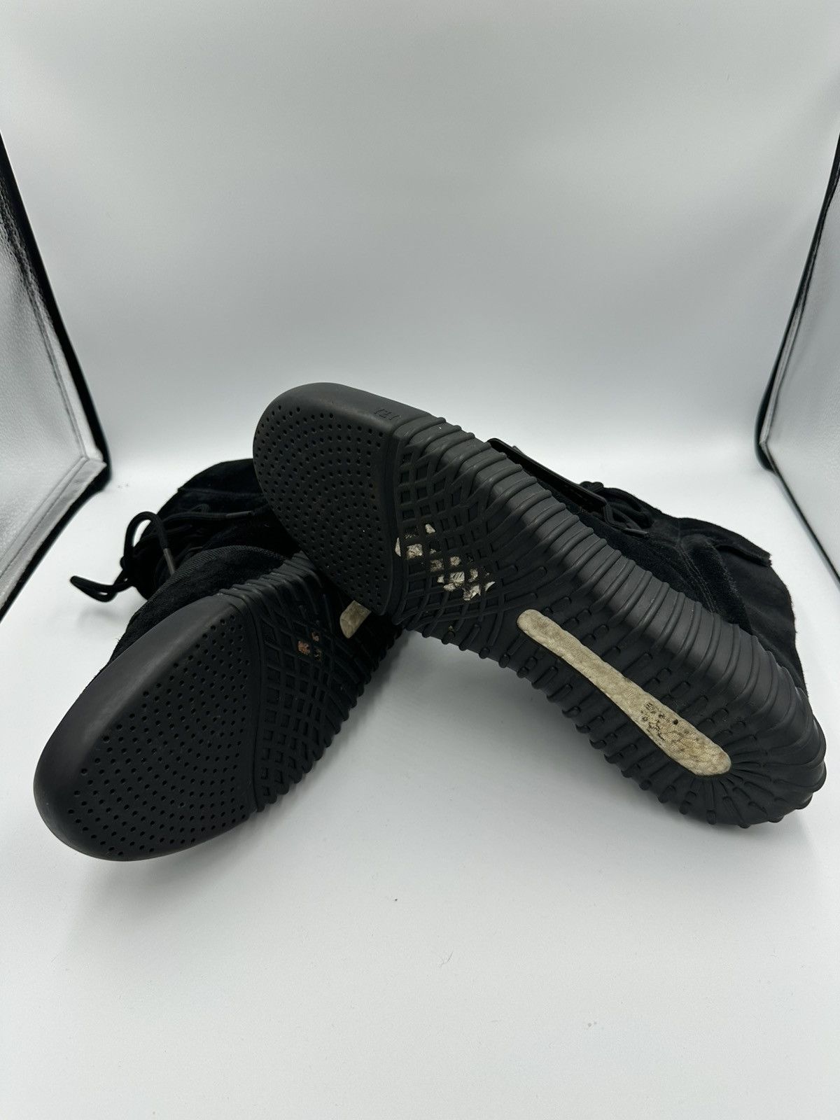 Yeezy Yeezy BOOST 750 TRIPLE BLACK Size US 13 / EU 46 - 7 Thumbnail