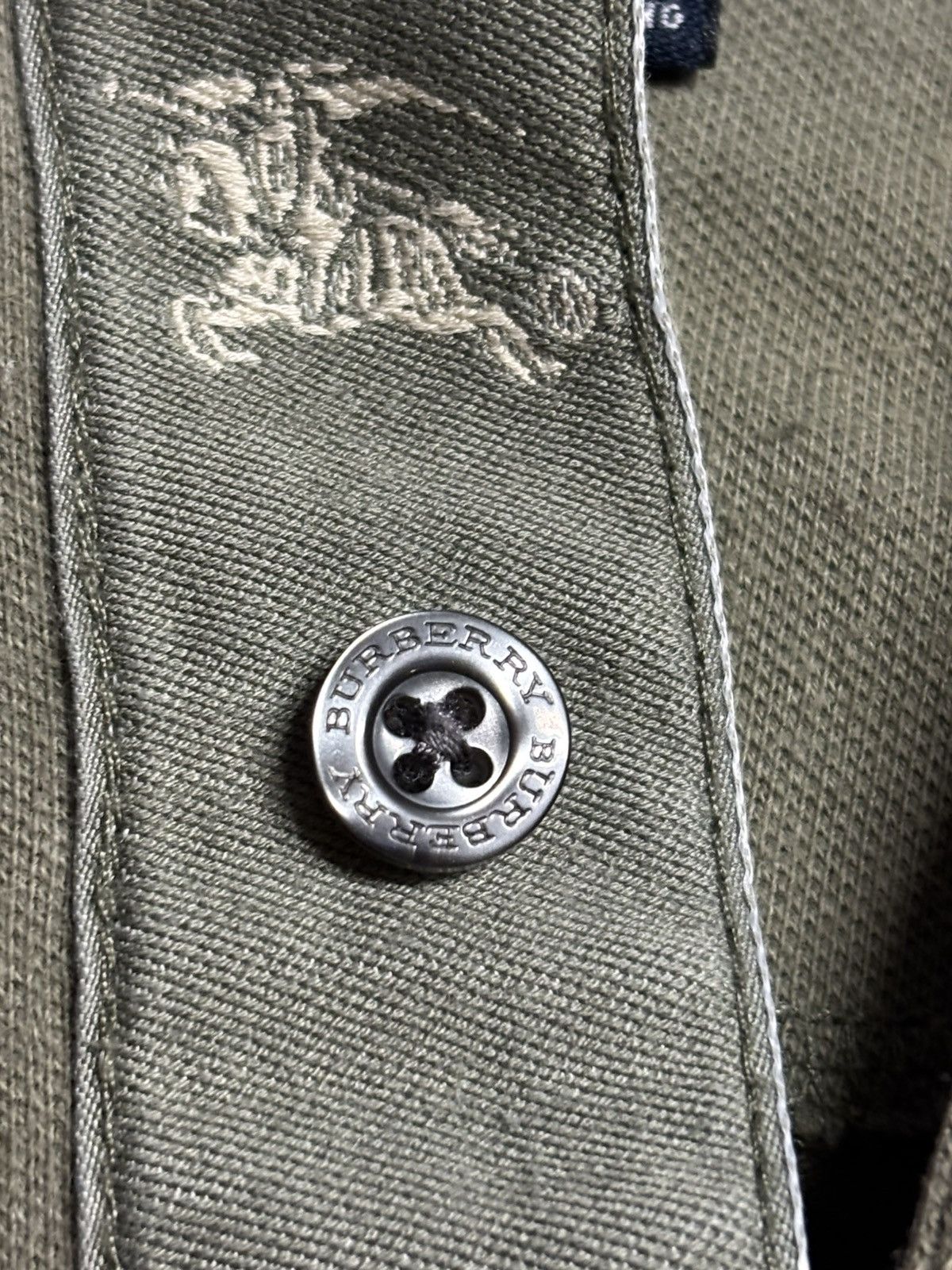 Burberry Green Burberry polo Size US M / EU 48-50 / 2 - 3 Thumbnail