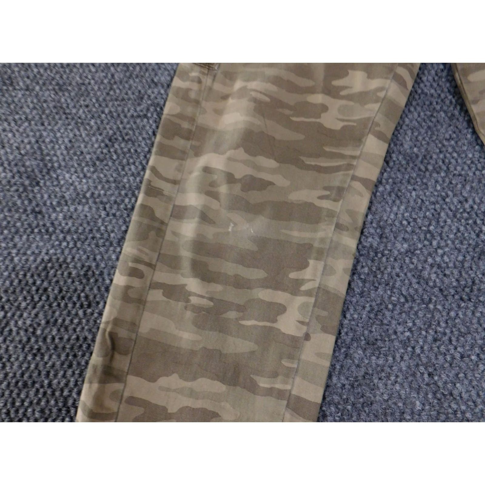 Lucky Brand Lucky Brand Charlie Skinny Cargo Pants Womens 14 Green Camouflage Ankle Zip Pockets Belt Loops Zip Fly 29in Inseam Mens? Size 36" / US 14 / IT 50 - 3 Thumbnail