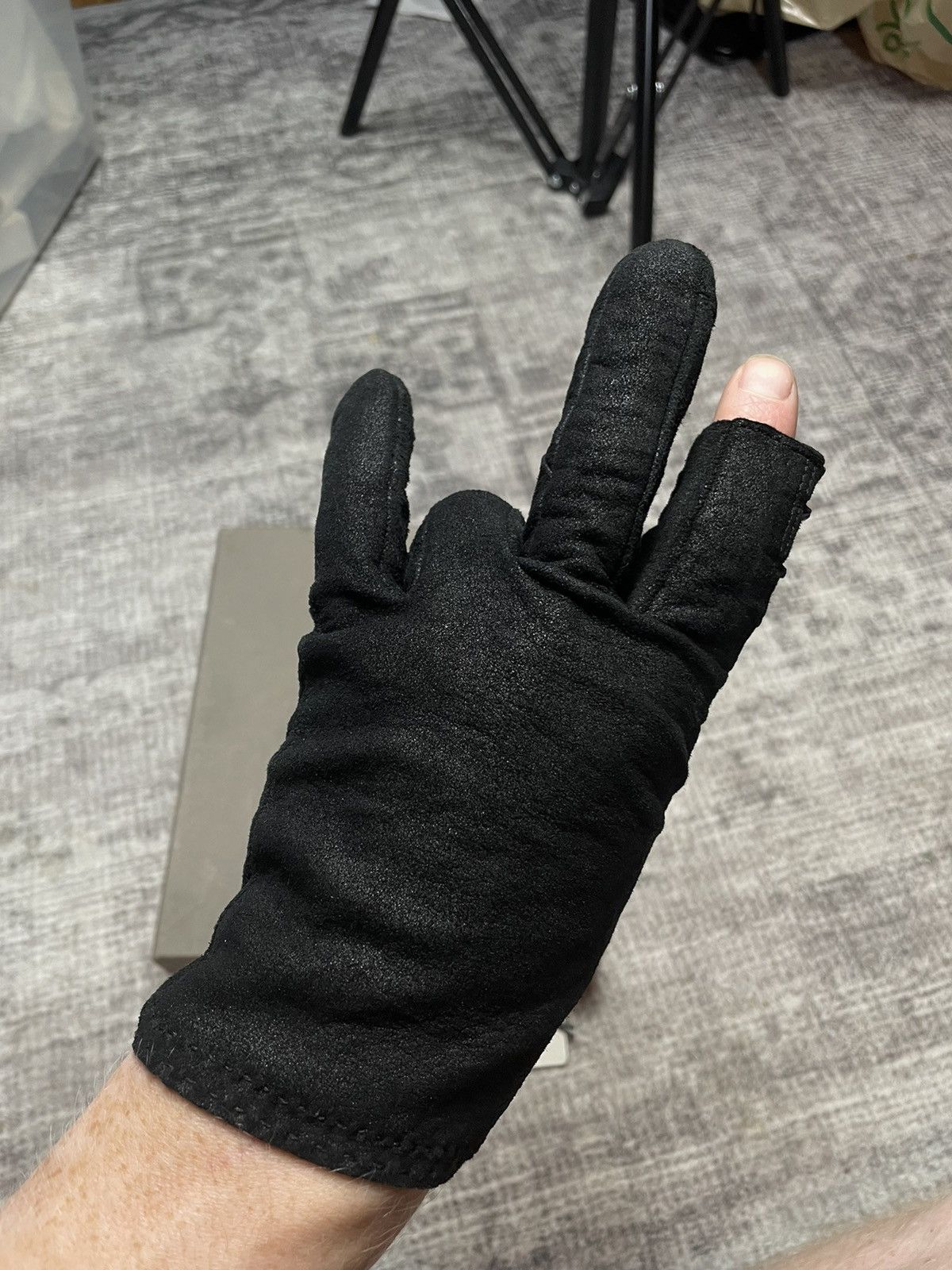 Rick Owens Rick owens Blistered Leather Gloves Size ONE SIZE - 9 Thumbnail