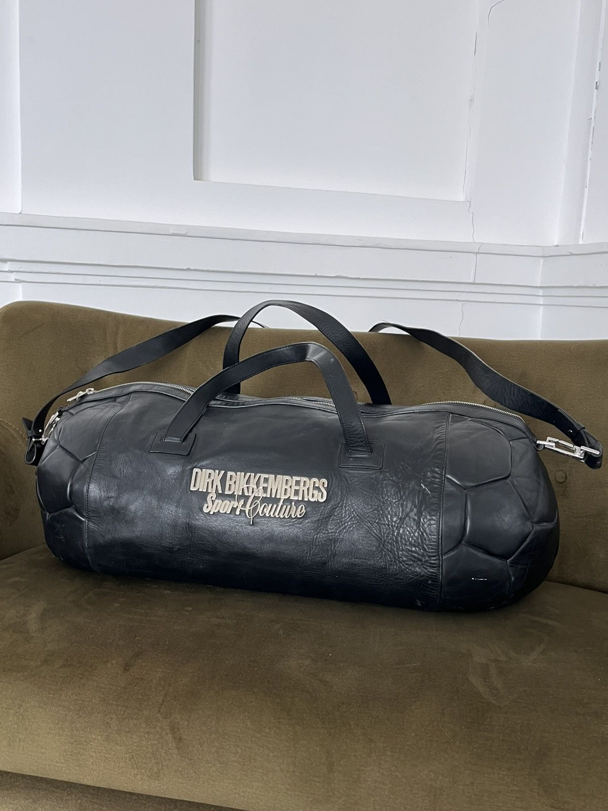 Dirk Bikkembergs Archive Dirk Bikkembergs FW 2007 Rare Leather Football Bag Size ONE SIZE - 3 Thumbnail