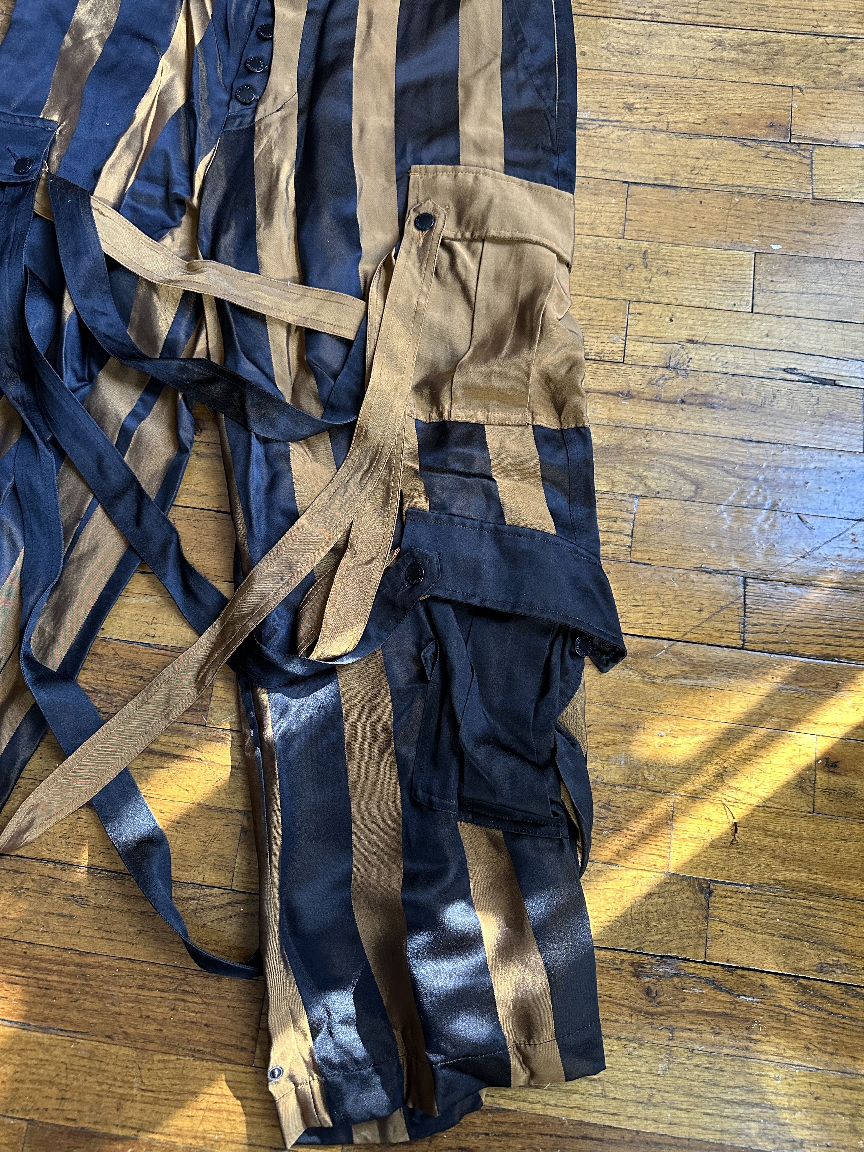 FRIED RICE Black & Gold Cargo Strap Pants SS22 Size US 36 / EU 52 - 4 Thumbnail