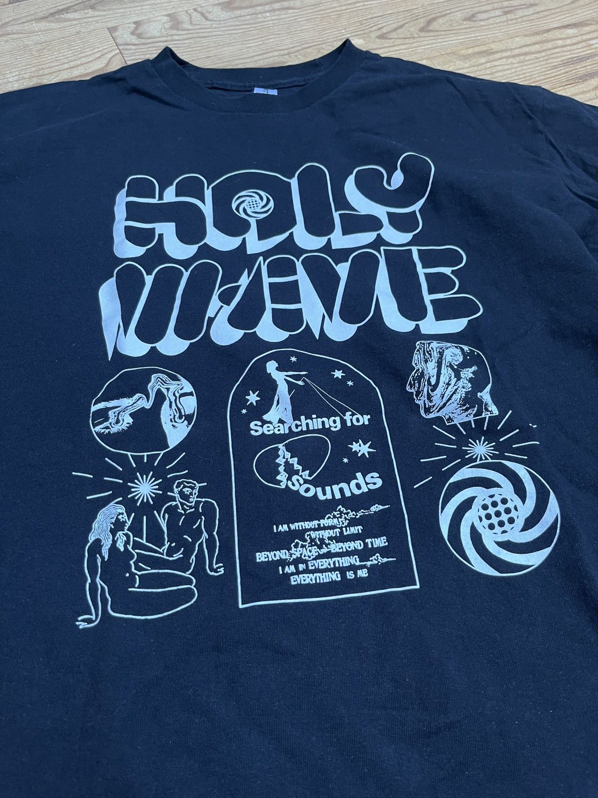 Band Tees Holy Wave band Egg long sleeve tee Size US L / EU 52-54 / 3 - 2 Thumbnail
