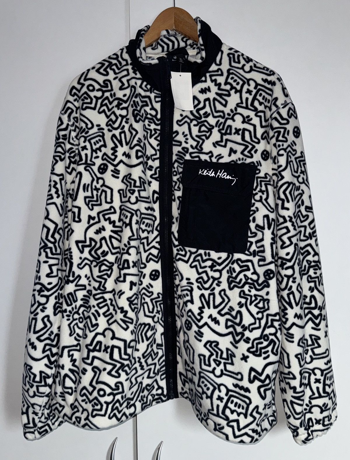 H&M × Keith Haring Keith Haring x H&M Sold Out Polar Brand New Size US L / EU 52-54 / 3 - 1 Thumbnail