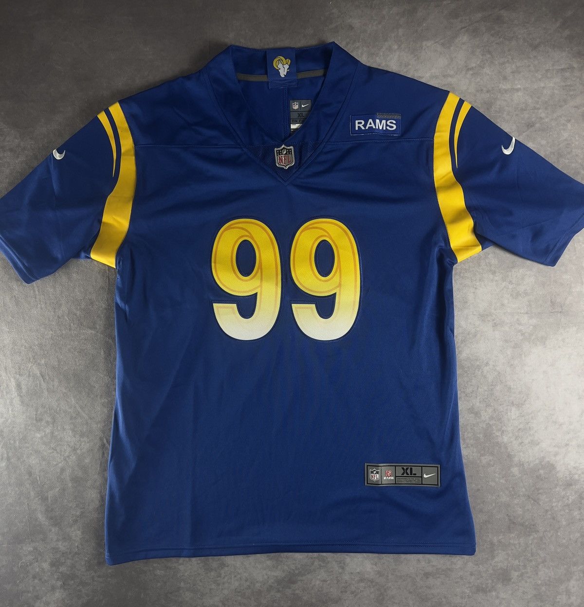 NFL LA RAMS AARON DONALD #99 Jersey Football On Field
