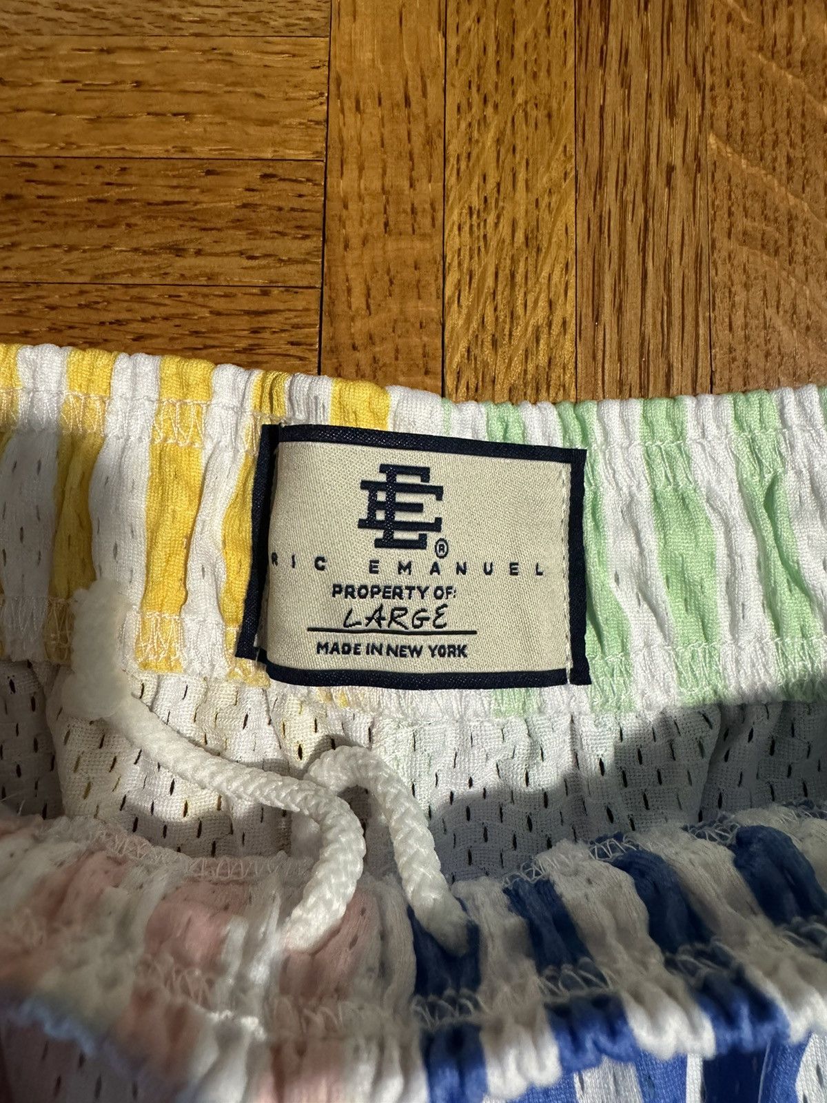 Eric Emanuel Eric Emanuel EE Shock Drop Shorts 7/11/24 Size US 32 / EU 48 - 5 Thumbnail