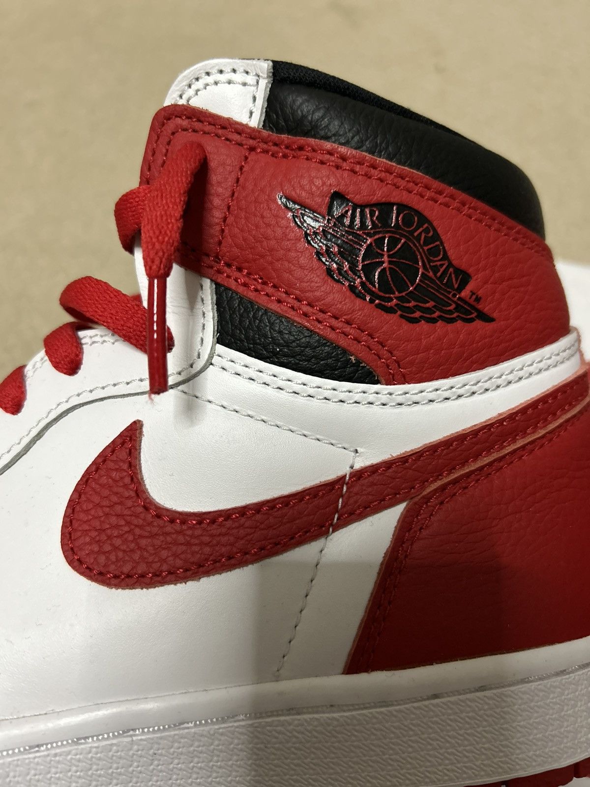 Jordan Brand Jordan 1 retro high heritage Size US 8.5 / EU 41-42 - 6 Thumbnail