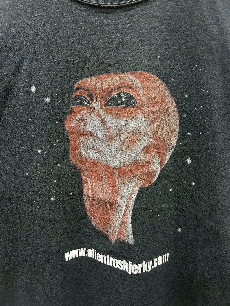 Vintage Vintage 2000s Alien tshirt size S Size US S / EU 44-46 / 1 - 3 Thumbnail