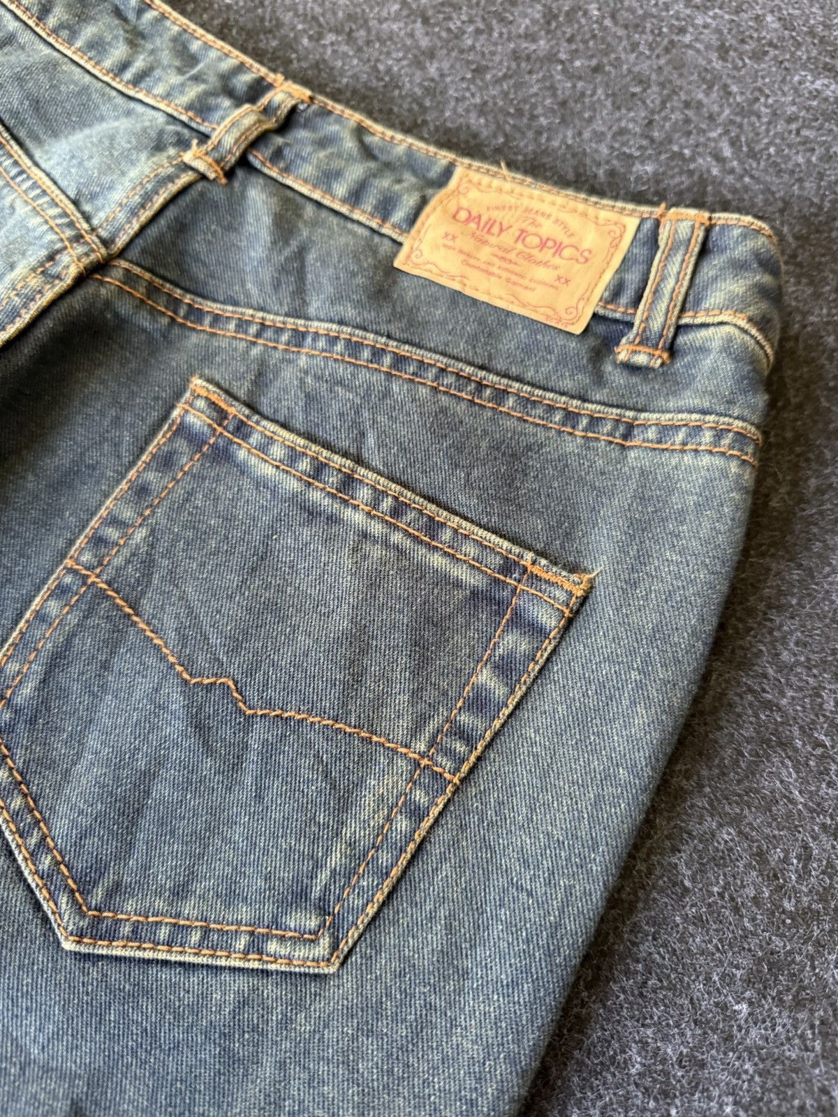 If Six Was Nine × Japanese Brand × Le Grande Bleu (L.G.B.) Daily Topics Japan Flare Cargo Faded Seam Jeans Size US 28 / EU 44 - 16 Thumbnail