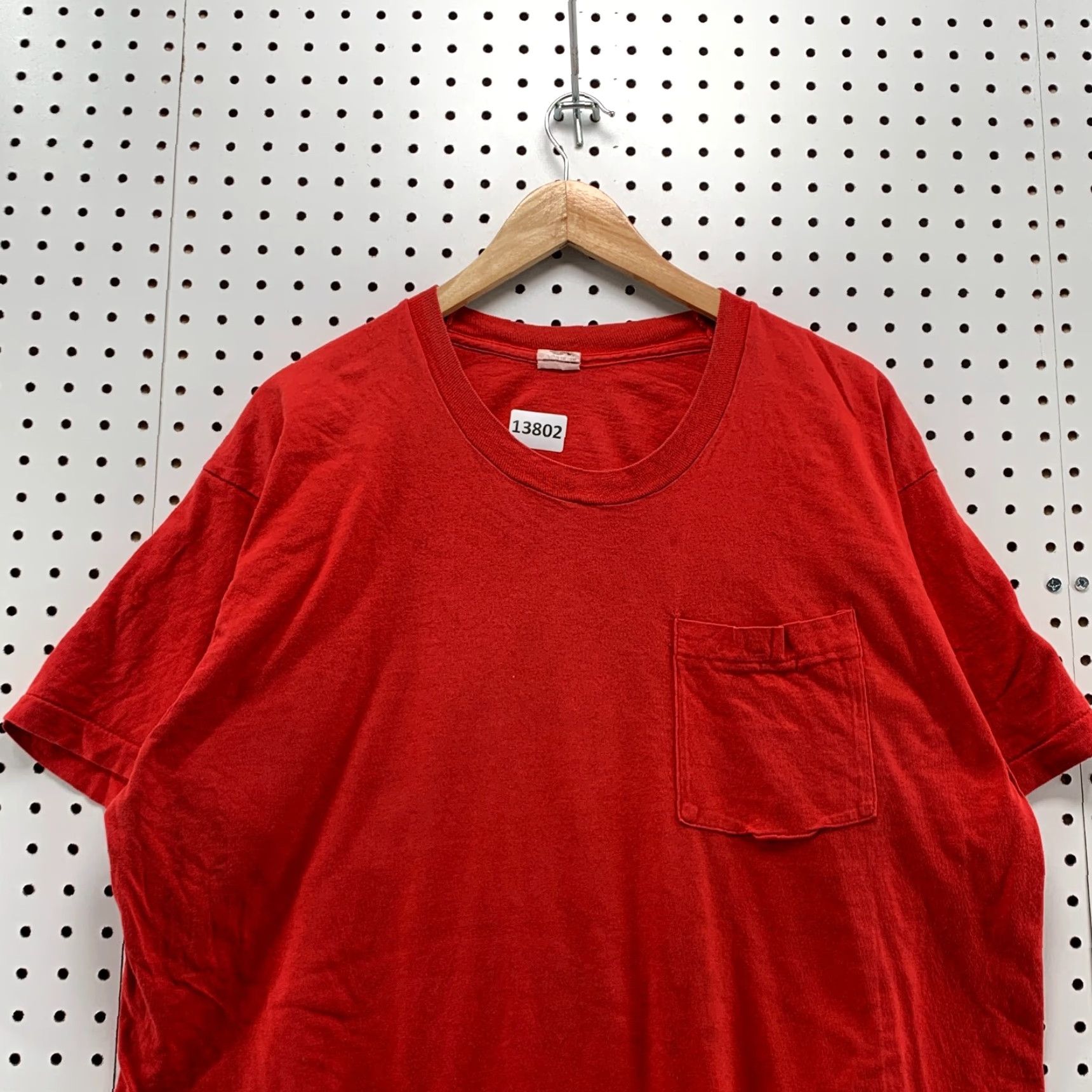 Fruit Of The Loom VINTAGE Fruit Of The Loom Red Short Sleeve Single Stitch 2XL Shirt | 90s USA Hipster Mens Size US XXL / EU 58 / 5 - 3 Thumbnail