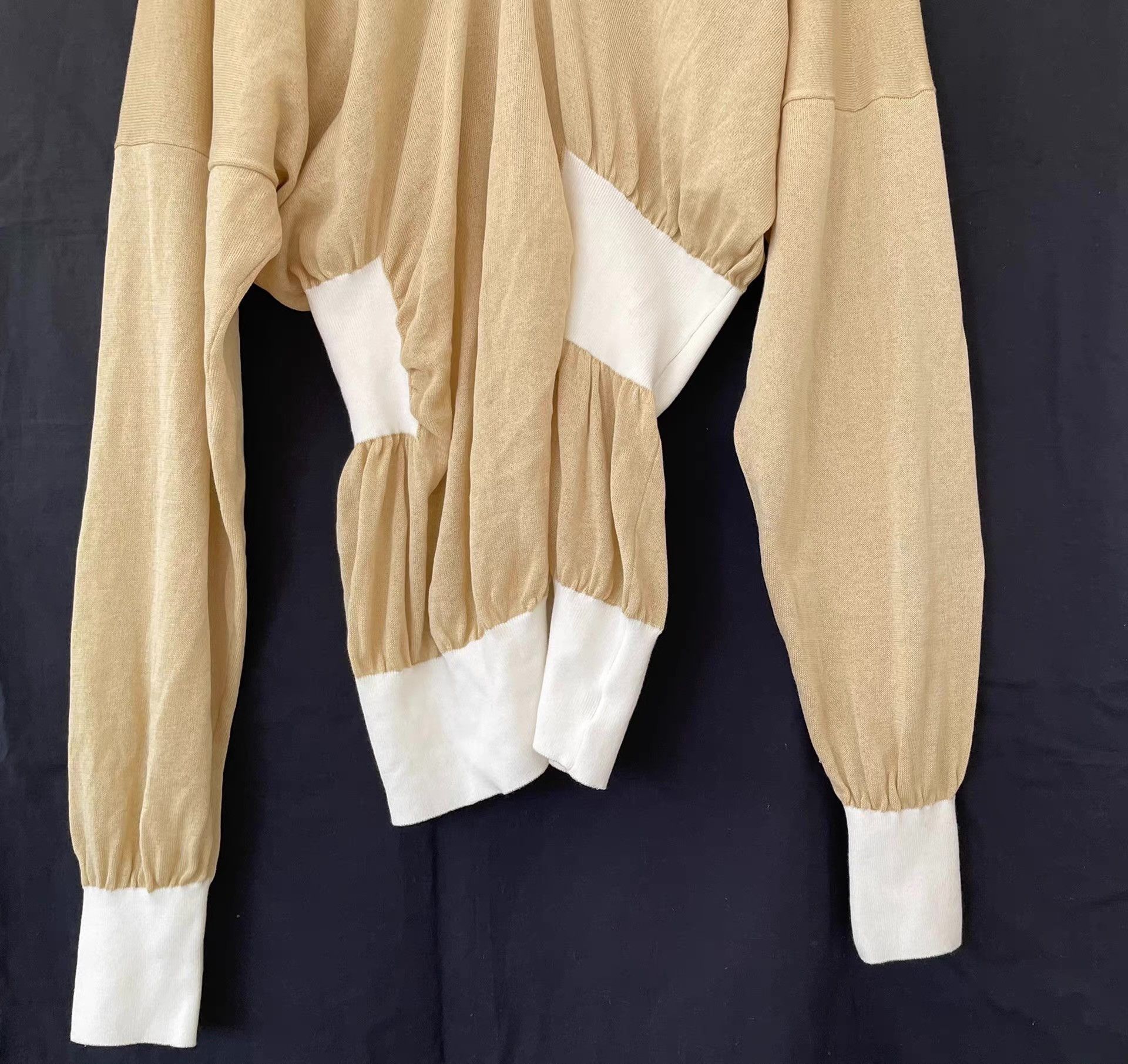 Sulvam Sulvam 20SS Men's V-neck Waist-twisted Knit Sweater Ｑ21 Size US M / EU 48-50 / 2 - 6 Thumbnail