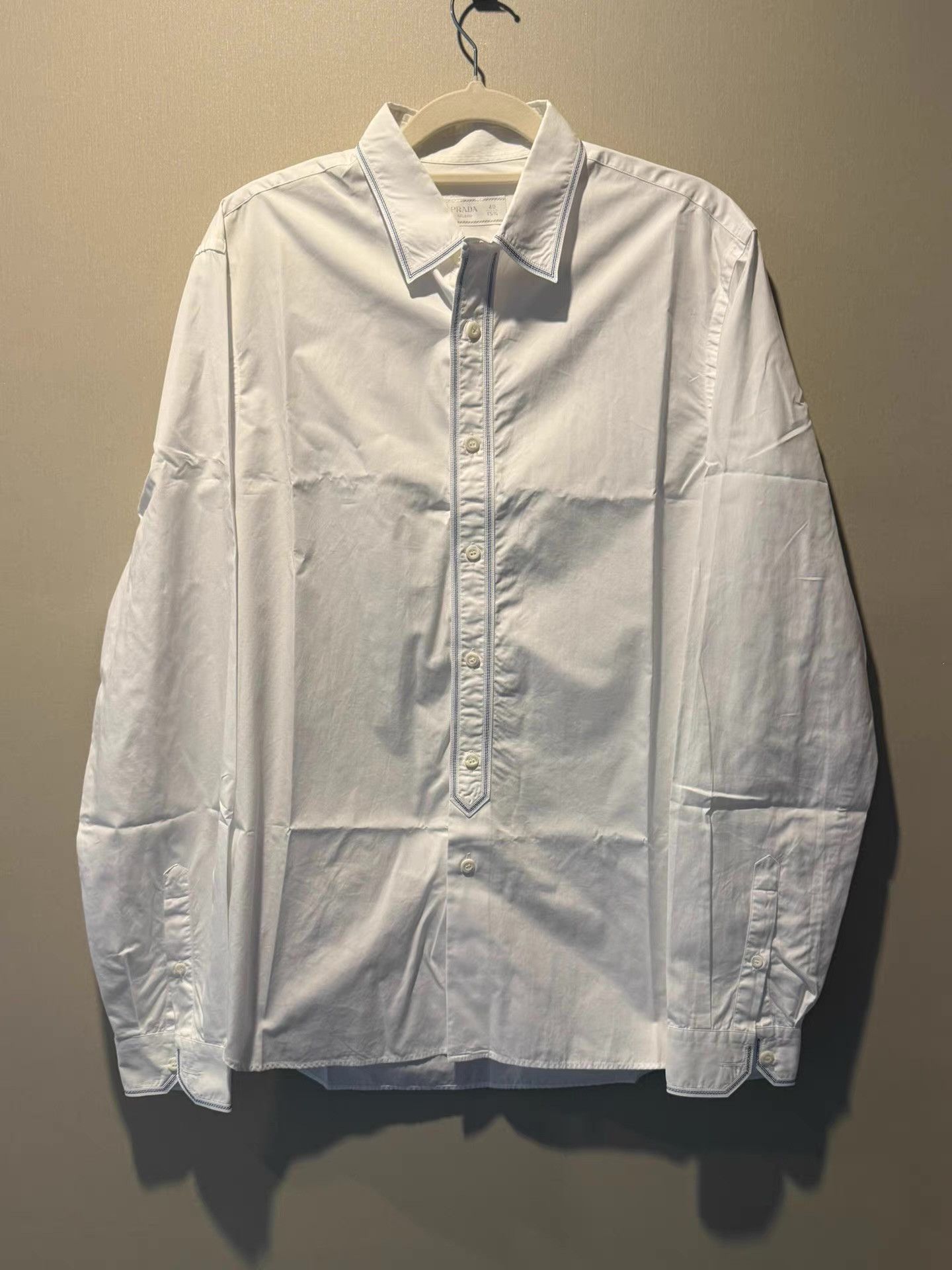 Prada Prada white long-sleeve shirt Ｑ20 Size US L / EU 52-54 / 3 - 1 Thumbnail