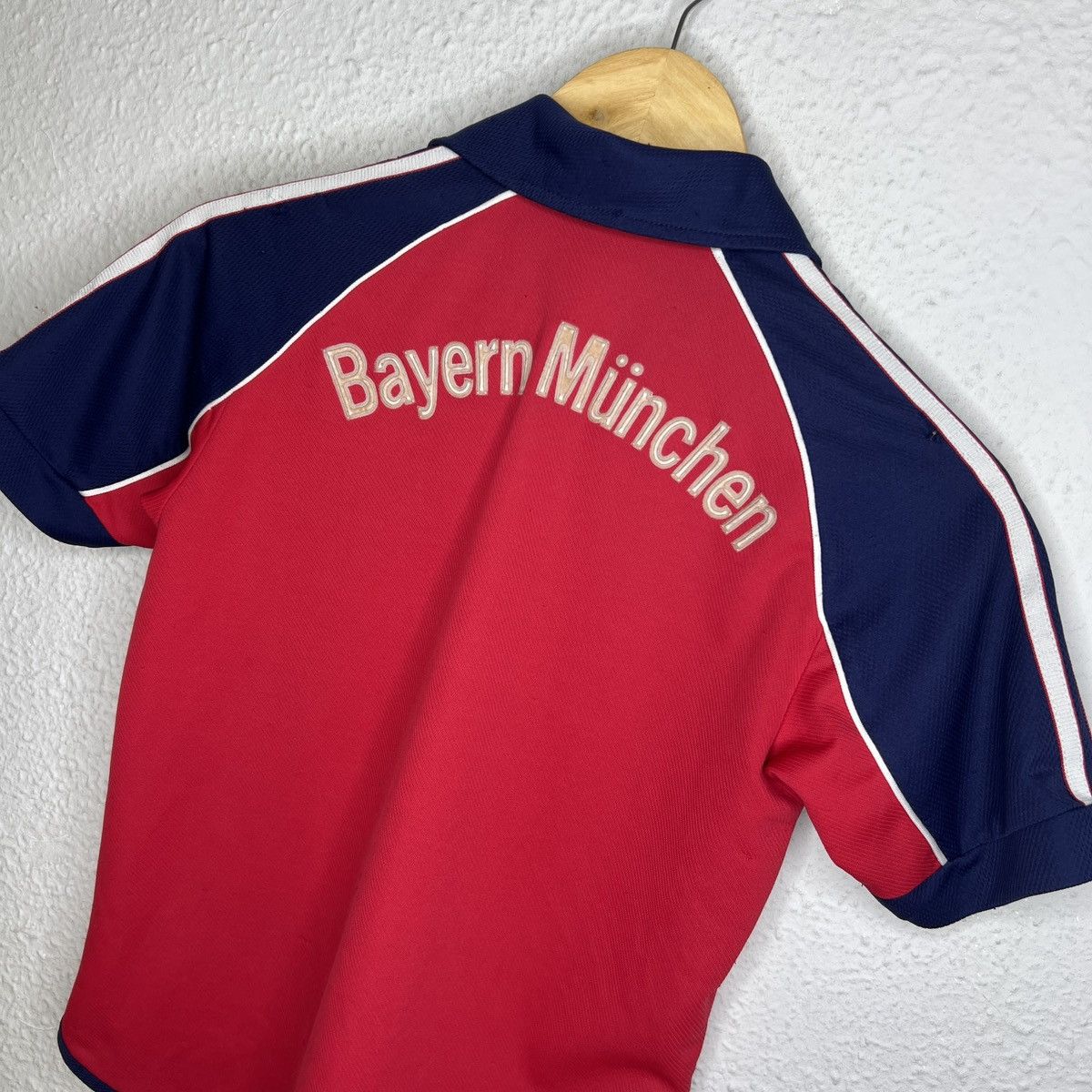 Adidas × Vintage Vintage Adidas Bayern Munich Navy Red Jersey 90s Tshirt Kit Size US XS / EU 42 / 0 - 7 Thumbnail