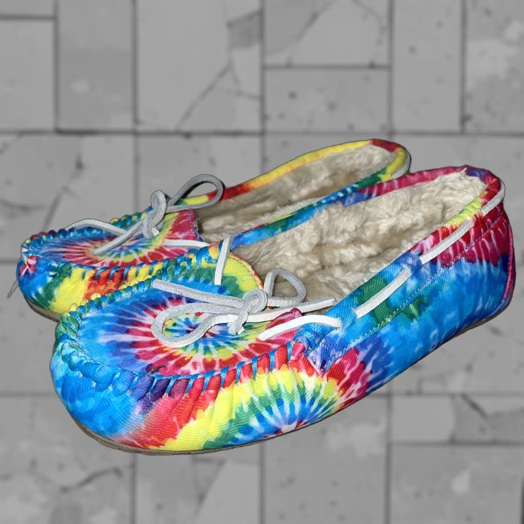 Minnetonka Minnetonka Slippers Womens Size 7 Blue Tie Dye Slip On Moccasin Size US 7 / IT 37 - 1 Thumbnail
