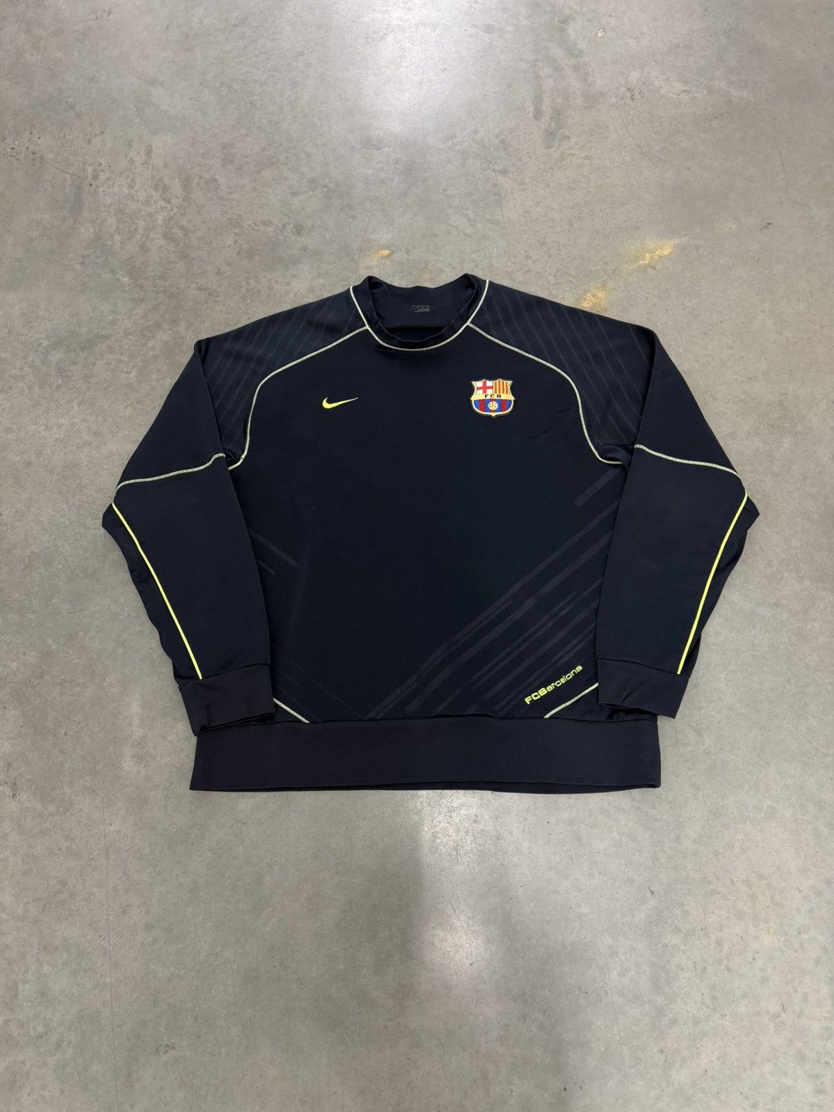 Nike FC Barcelona Nike Sweatshirt 2000s Soccer Navy Pullover Y2K Size US XL / EU 56 / 4 - 1 Thumbnail