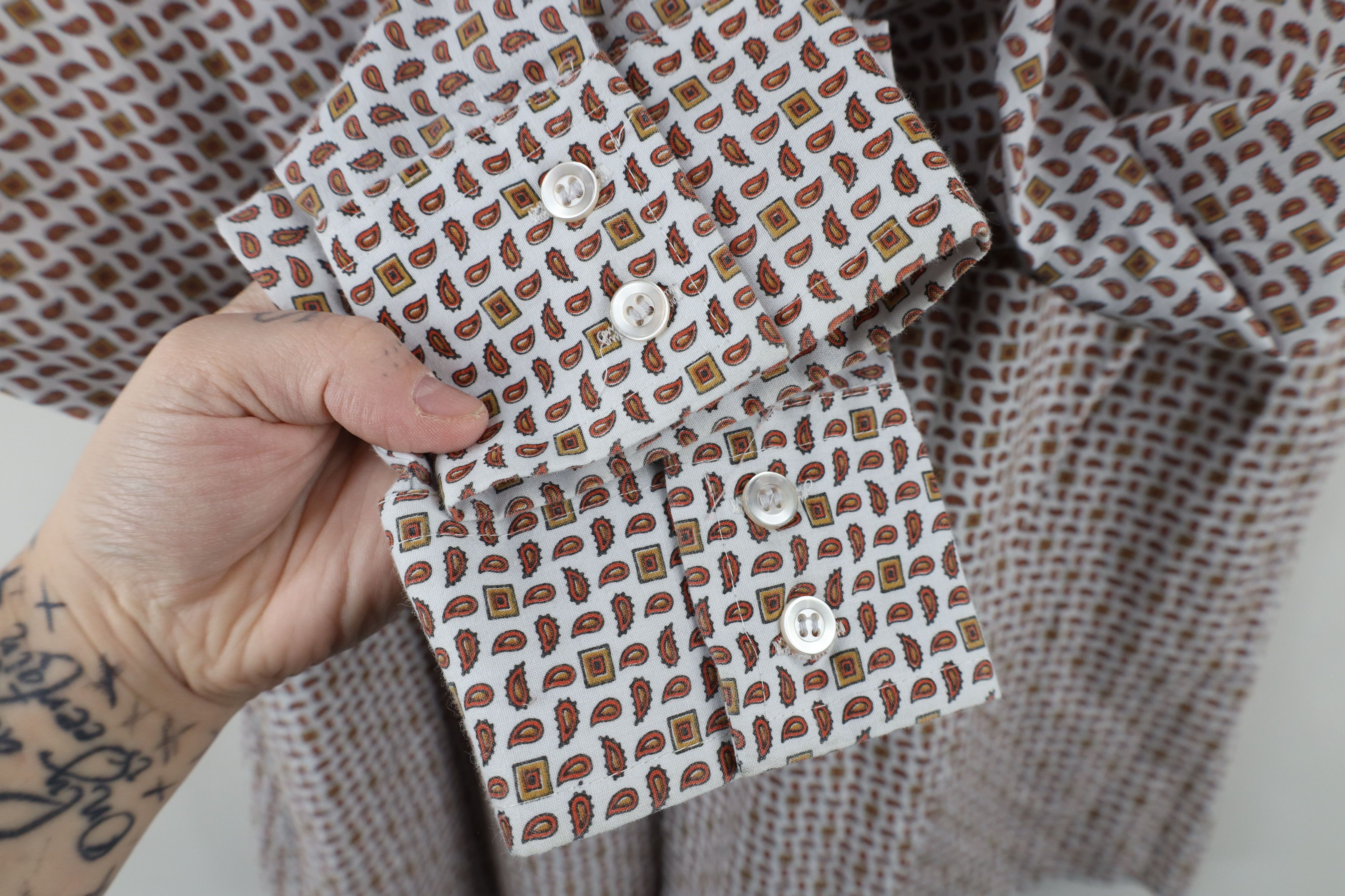 Vintage Vintage 60s 70s Streetwear Geometric Collared Button Shirt Size US L / EU 52-54 / 3 - 4 Thumbnail