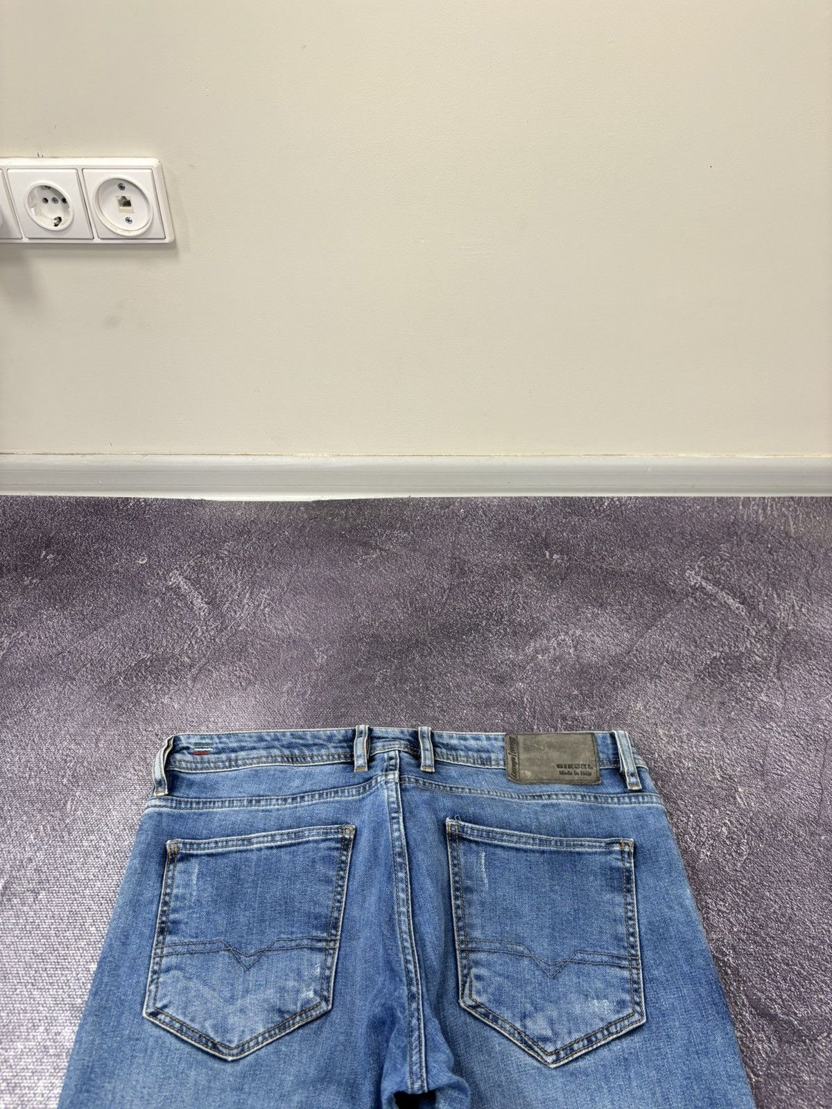 Diesel Vintage Diesel Y2K Ripped Denim Avant Garde Hype Jeans Size US 33 - 7 Thumbnail