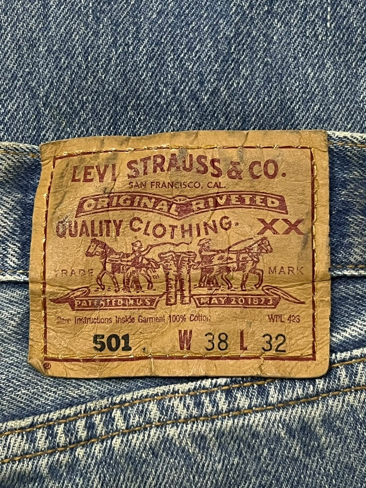 Levi's Loose Vintage 90s Levi’s 501 U.S.A - Faded Wash, Distressed Size US 37 - 10 Thumbnail