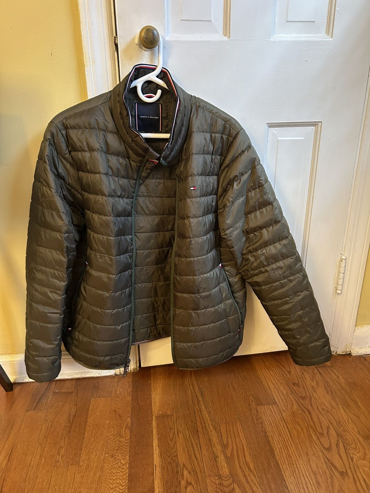 Tommy Hilfiger Tommy Hilfiger Puffer jacket Size US M / EU 48-50 / 2 - 2 Thumbnail