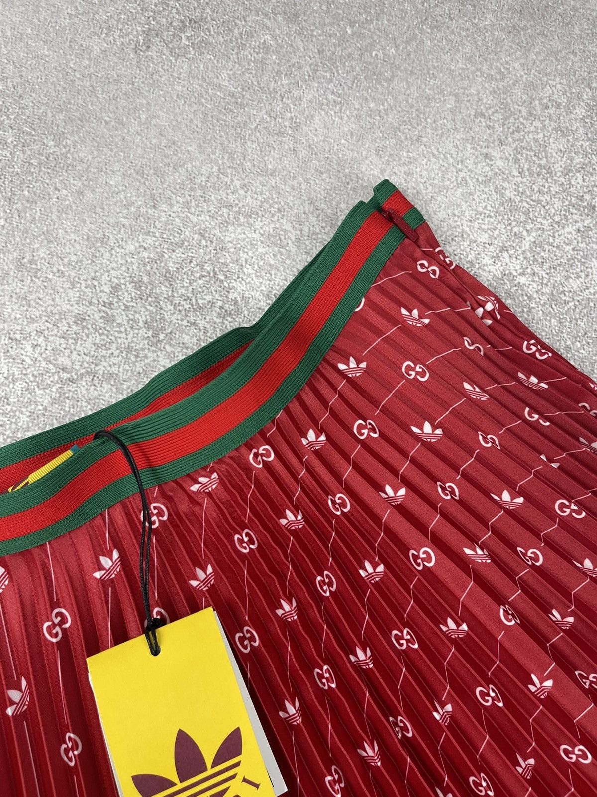 Gucci Adidas x Gucci Polyester Red Skirt Size 42 Size 28" / US 6 / IT 42 - 6 Thumbnail