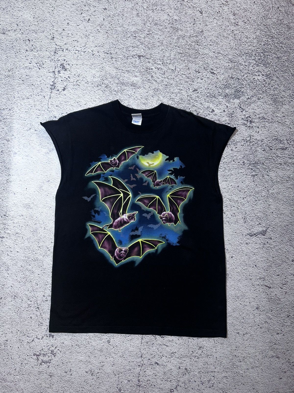 Russell Athletic Russell “Bats Under the Moon” Vintage Graphic Cut-Off Tee Size US M / EU 48-50 / 2 - 1 Thumbnail