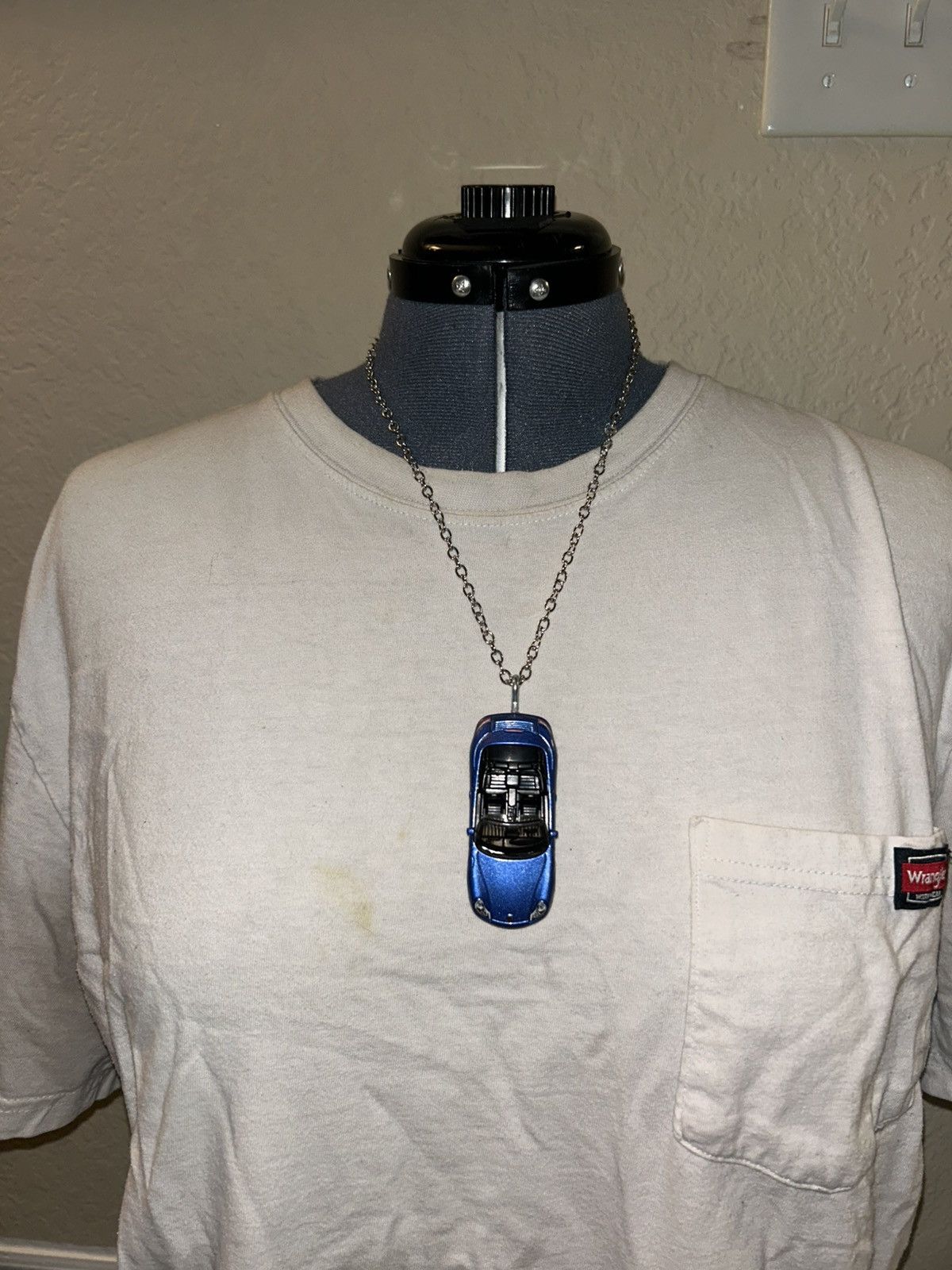 Other 1/1 Your World porsche 911 hot wherls die cast car necklace Size ONE SIZE - 1 Thumbnail