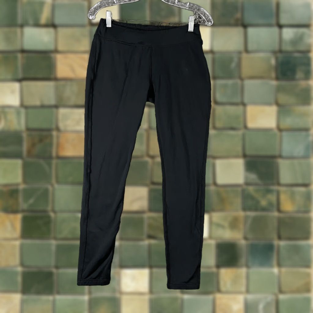 Augusta Sportswear Augusta Sportswear Yoga Pants Women’s M Black Ankle Activewear Pants Womens Size 32" / US 10 / IT 46 - 1 Thumbnail