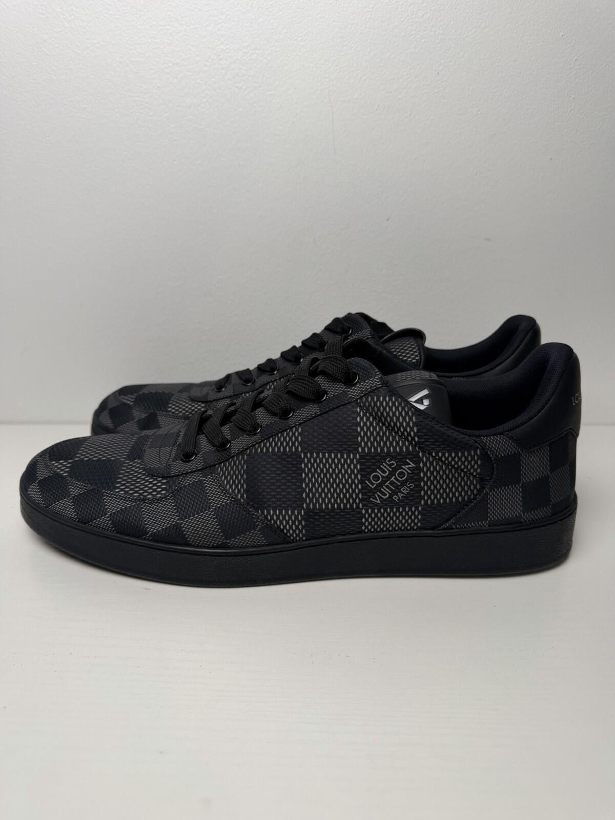 Louis Vuitton Louis Vuitton Rivoli Sneaker Damier Graphite Sneaker Sz 10.5 Size US 10.5 / EU 43-44 - 3 Thumbnail