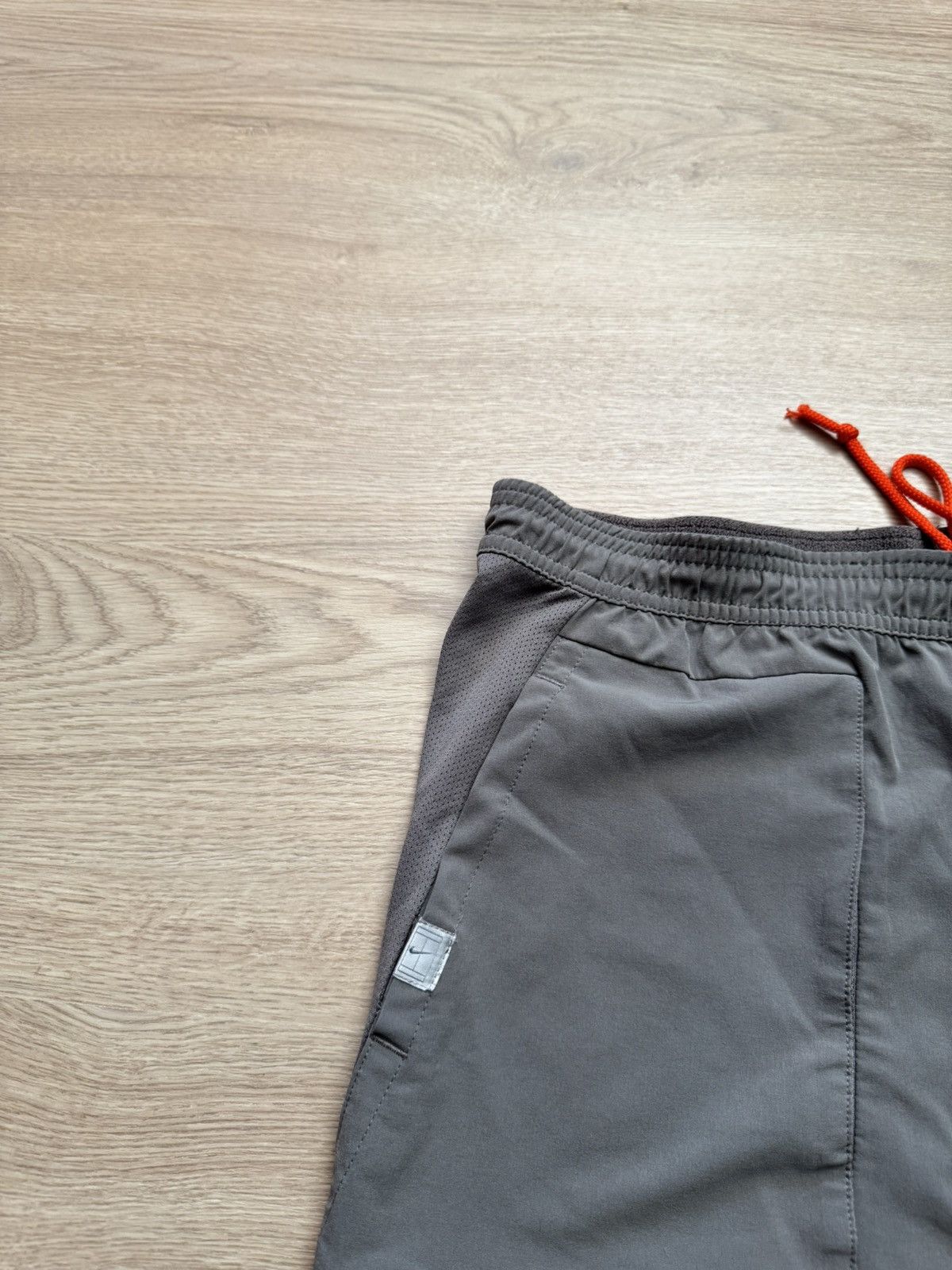 Vintage Vintage Nike Challenge Court Tennis y2k Japanese Shorts Size US 32 / EU 48 - 2 Thumbnail