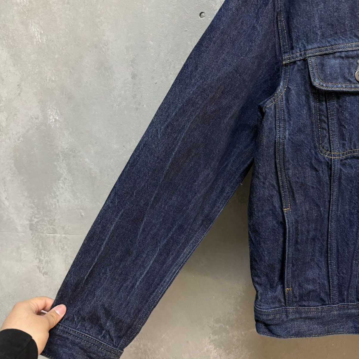 Banana Republic Banana Republic Selvedge Denim Trucker Jacket Indigo Size M Size US M / EU 48-50 / 2 - 8 Thumbnail