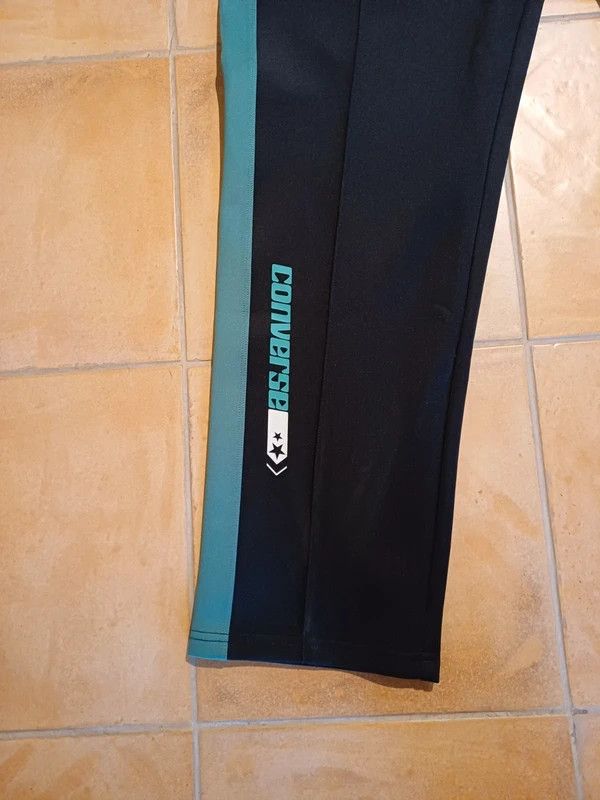 Converse Converse x Liverpool sweatpants Size US 38 / EU 54 - 3 Thumbnail