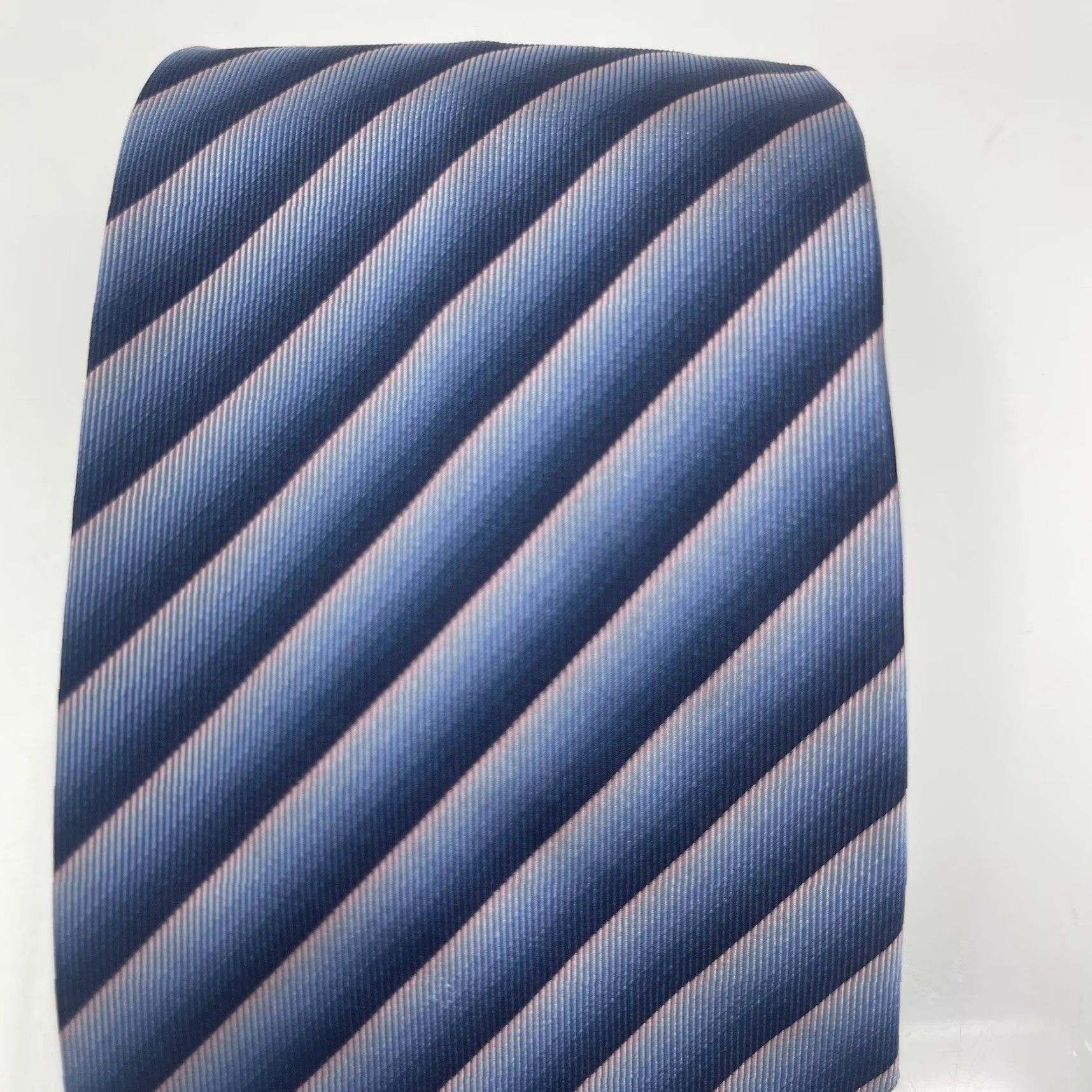 John Varvatos John Varvatos Tie Blue Gray Fade Silk Stripes Business USA Luxury Preppy Design - Designer Men’s Classic Silk Tie Size ONE SIZE - 3 Thumbnail
