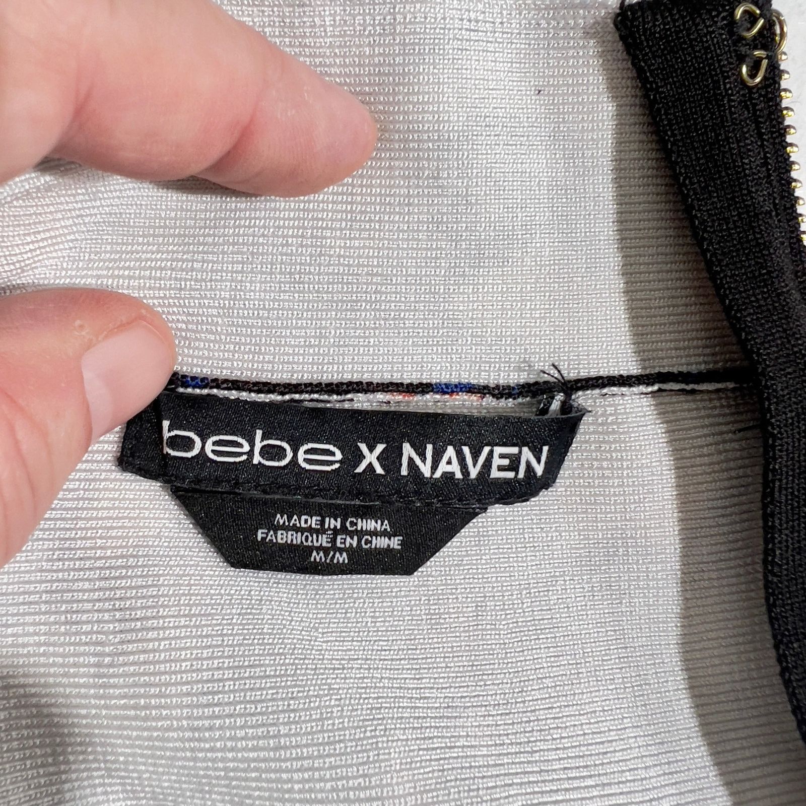 Bebe bebe x Naven Mini-Skirt Medium Floral Paisley STRETCHY Zip Size 26" / US 2 / IT 38 - 2 Thumbnail