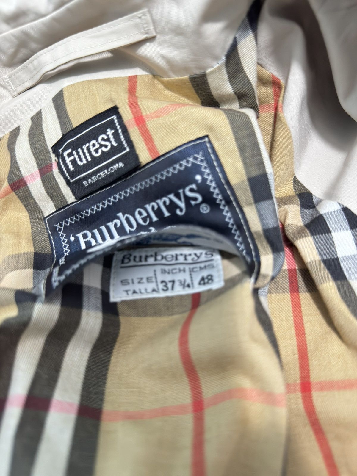 Burberry Vintage Burberrys Trench Coat with Signature Check Lining Size US M / EU 48-50 / 2 - 6 Thumbnail