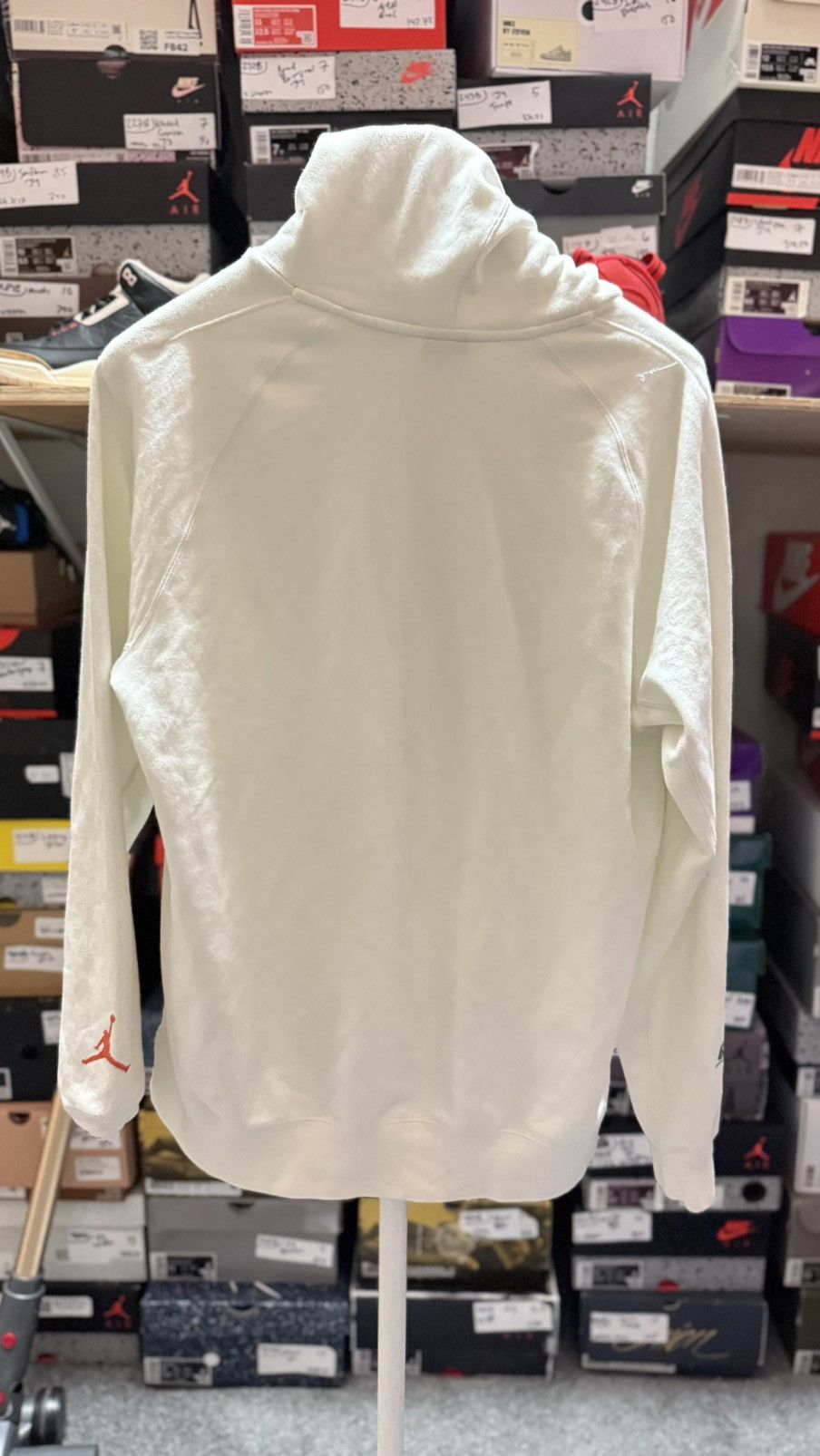 Jordan Brand Nike Air Jordan Mens "Like Mike" Gatorade Hoodie large white Size US L / EU 52-54 / 3 - 5 Thumbnail