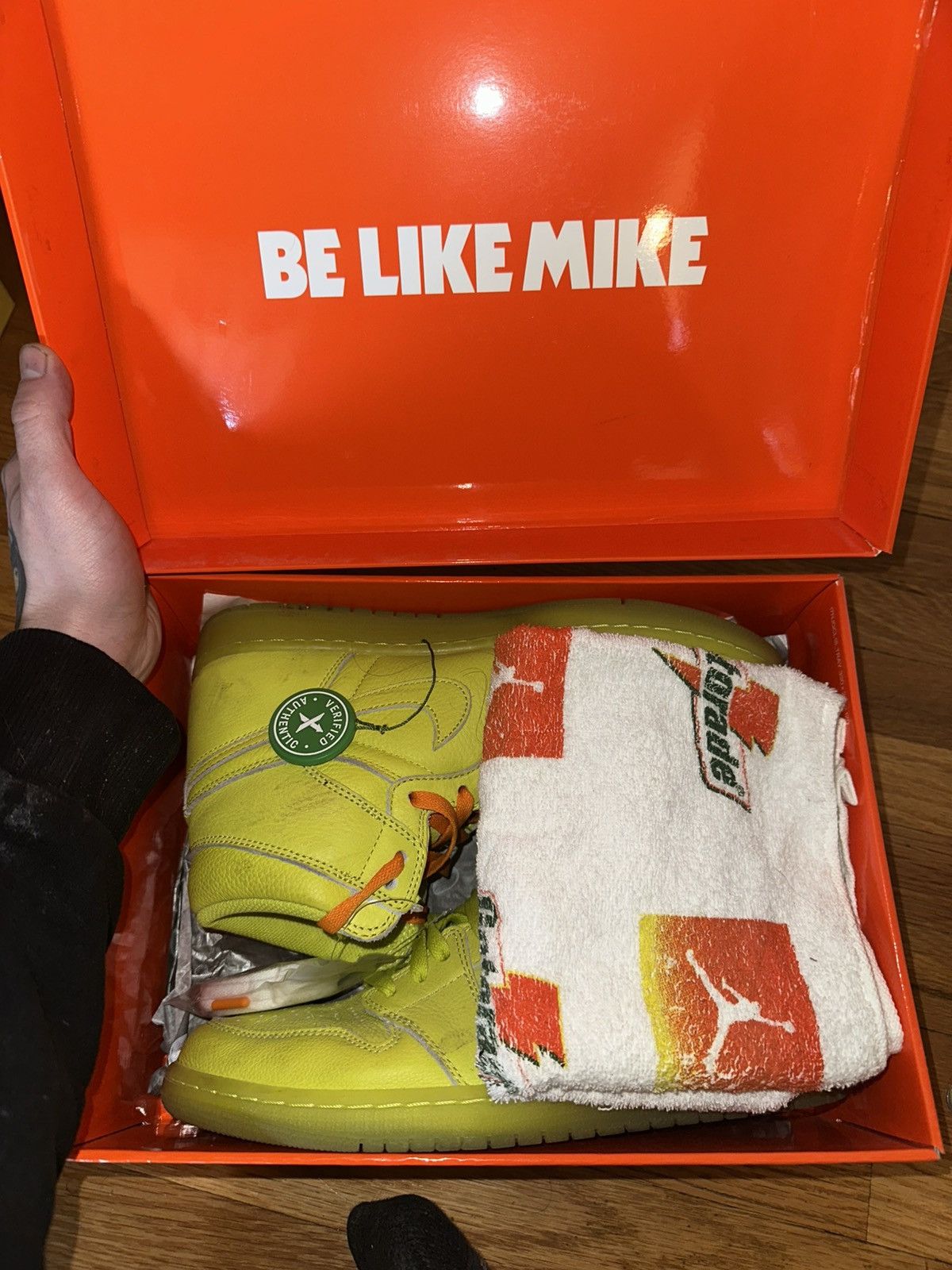 Jordan Brand Air Jordan 1 retro high og g8rd ‘cyber’ GATORADE Size US 10.5 / EU 43-44 - 3 Thumbnail