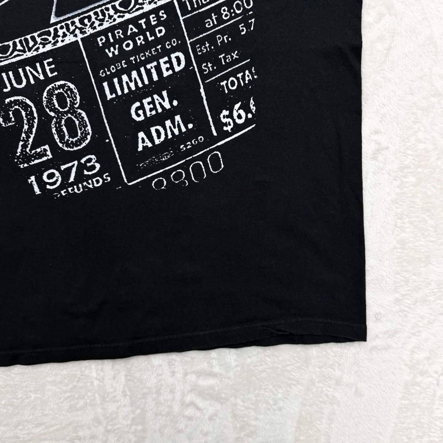 Vintage Pink Floyd Shirt Mens 2XL Black Dark Side Ticket Concert Graphic Tee Rock Size US XXL / EU 58 / 5 - 6 Thumbnail
