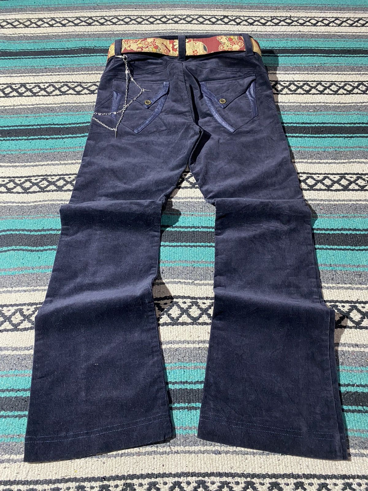 If Six Was Nine × Japanese Brand × Le Grande Bleu (L.G.B.) Re-mix Flared Corduroy Pants Size US 28 / EU 44 - 4 Thumbnail
