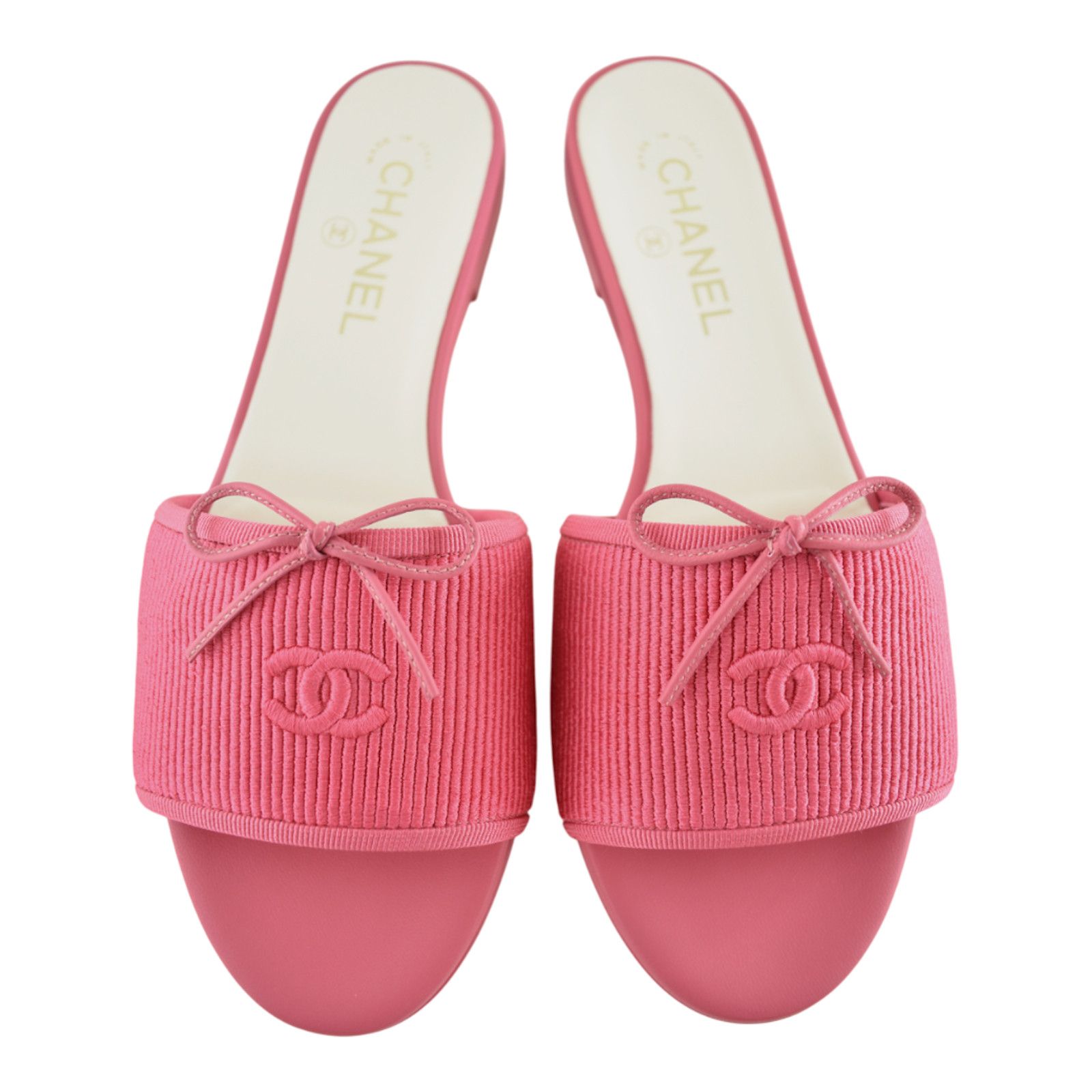 Chanel Chanel 24P Dark Pink Embroidered CC Logo Bow Tie Mule Size US 8 / IT 38 - 1 Thumbnail
